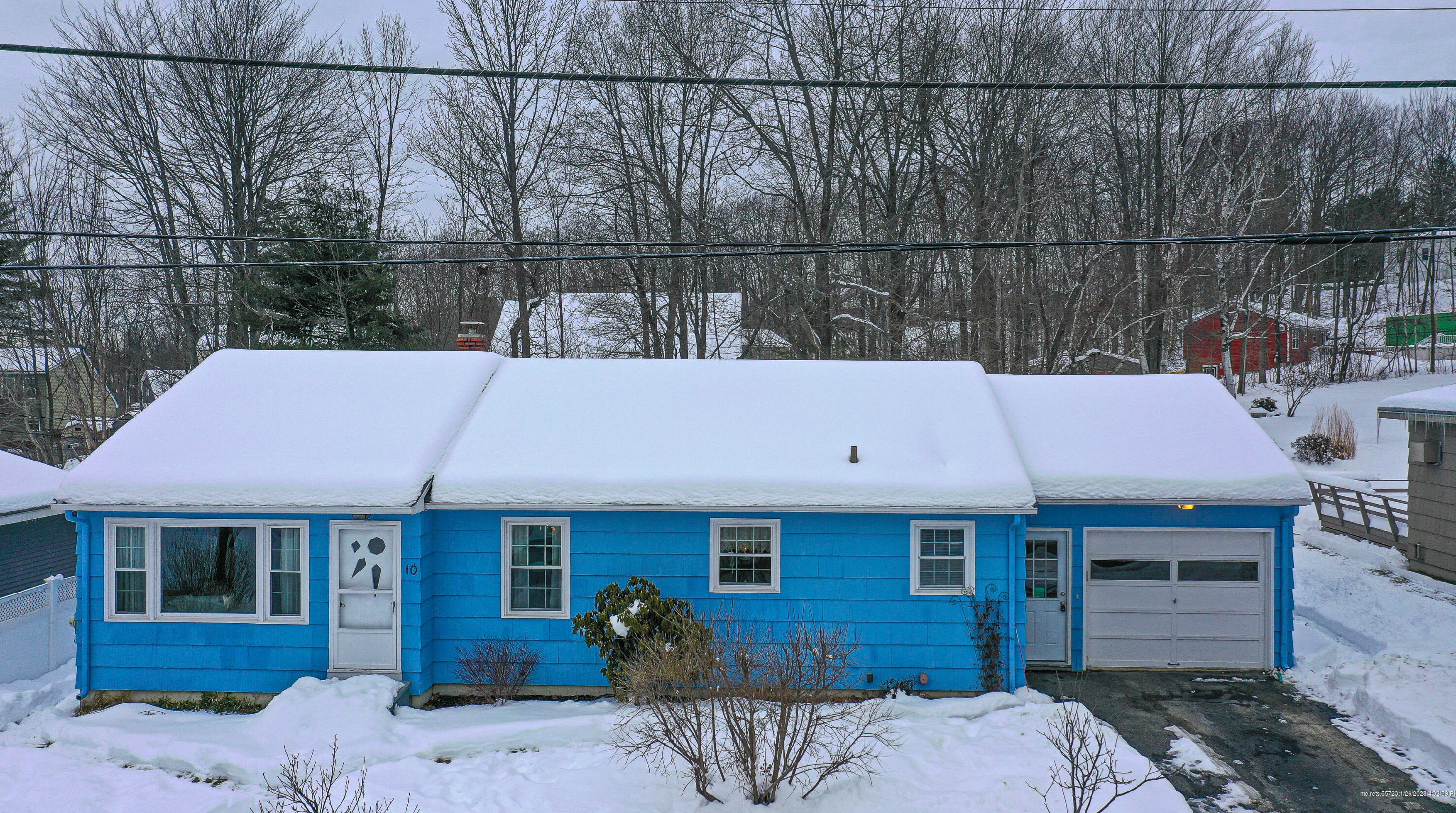 10 Adele St, Lewiston, ME 04240