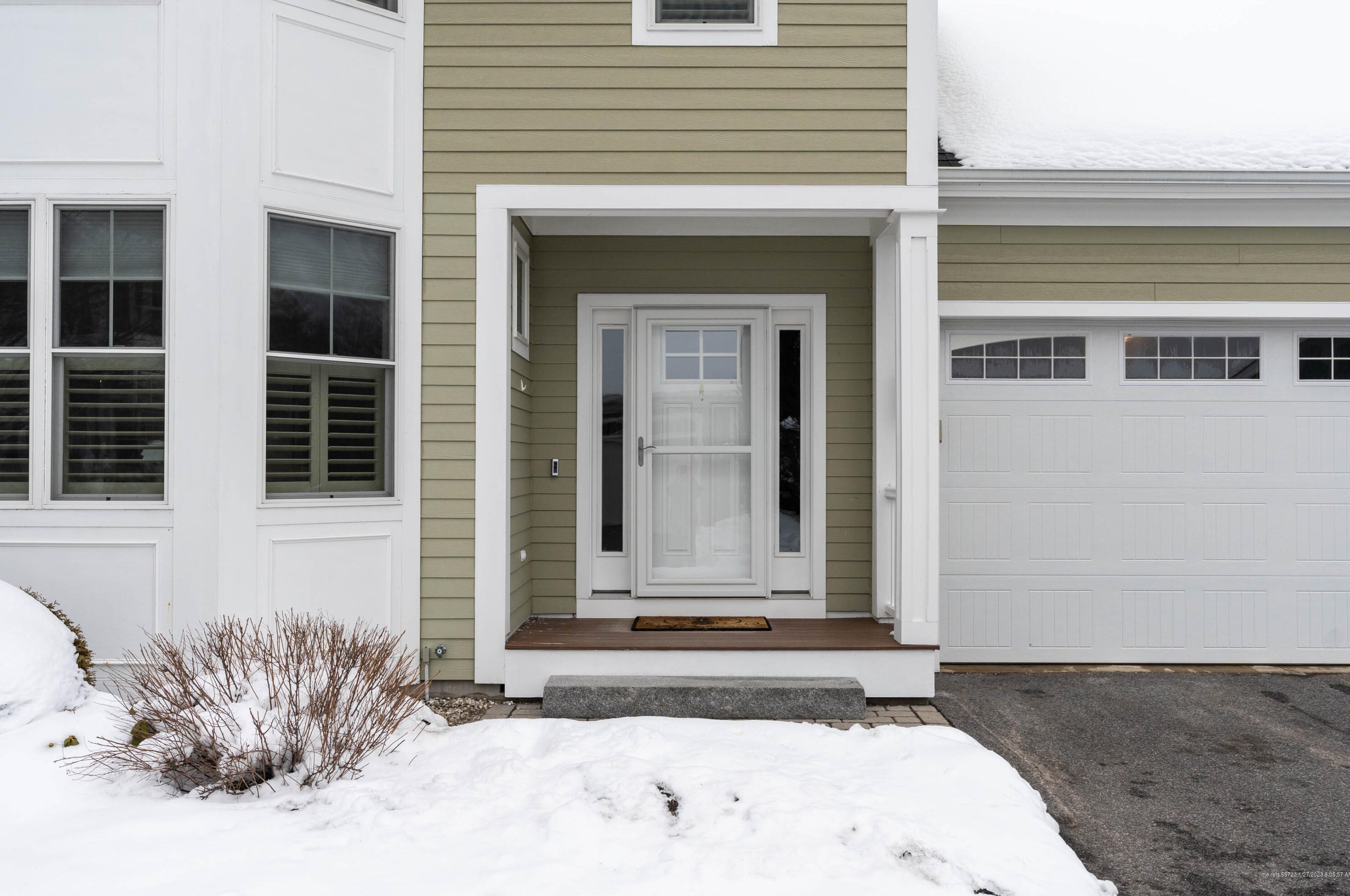 41 Applewood Ln, Portland, ME 04105-1654