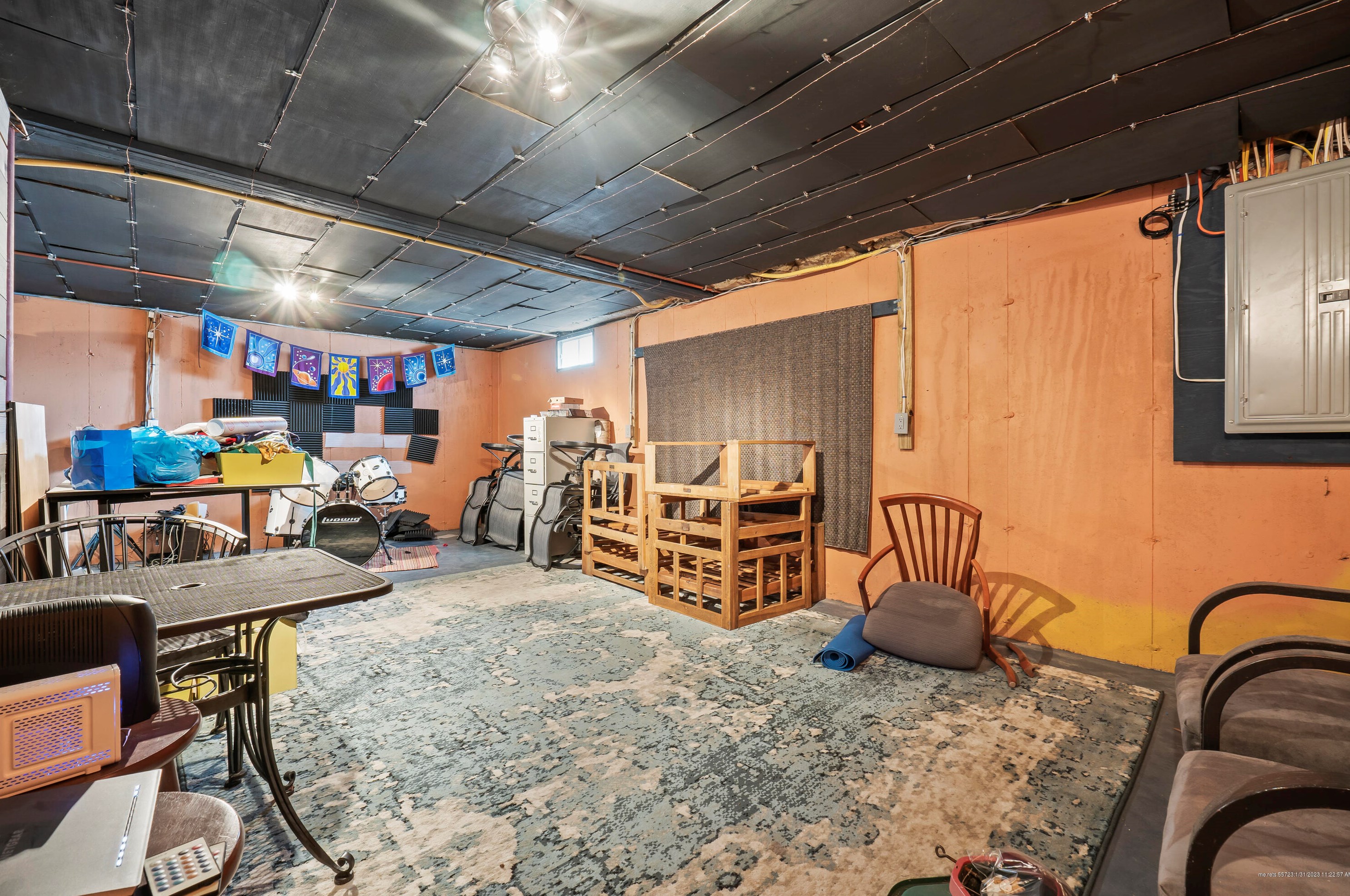 17 Victoria Ln, Windham ME  04062-4172 exterior