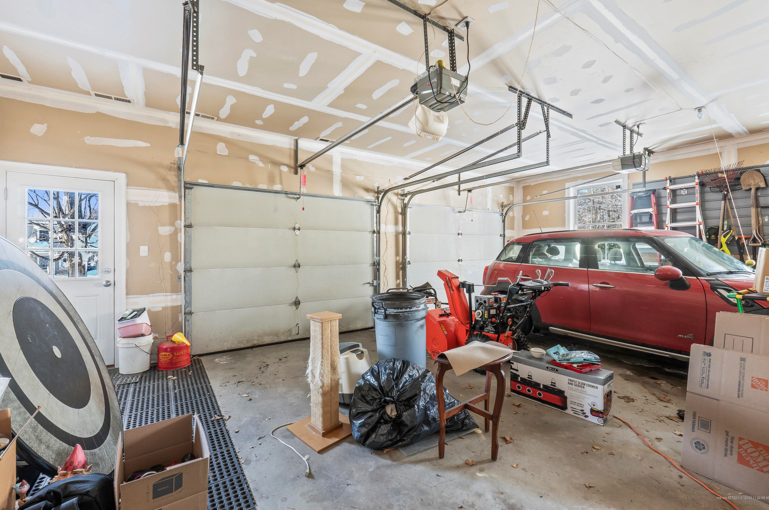 17 Victoria Ln, Windham ME  04062-4172 exterior