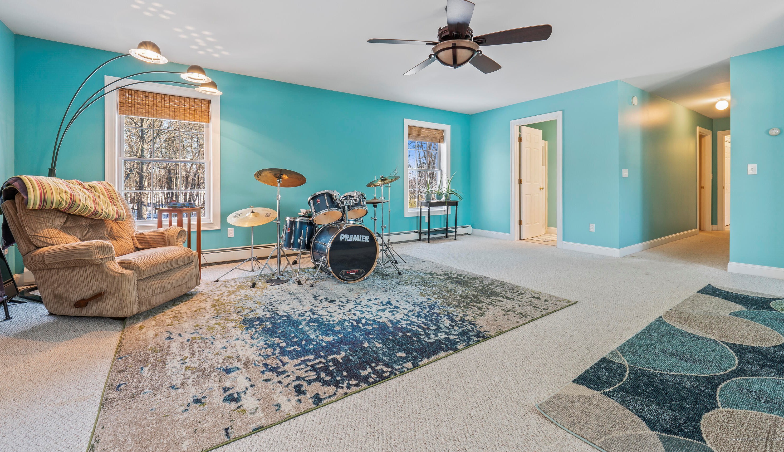 17 Victoria Ln, Windham ME  04062-4172 exterior