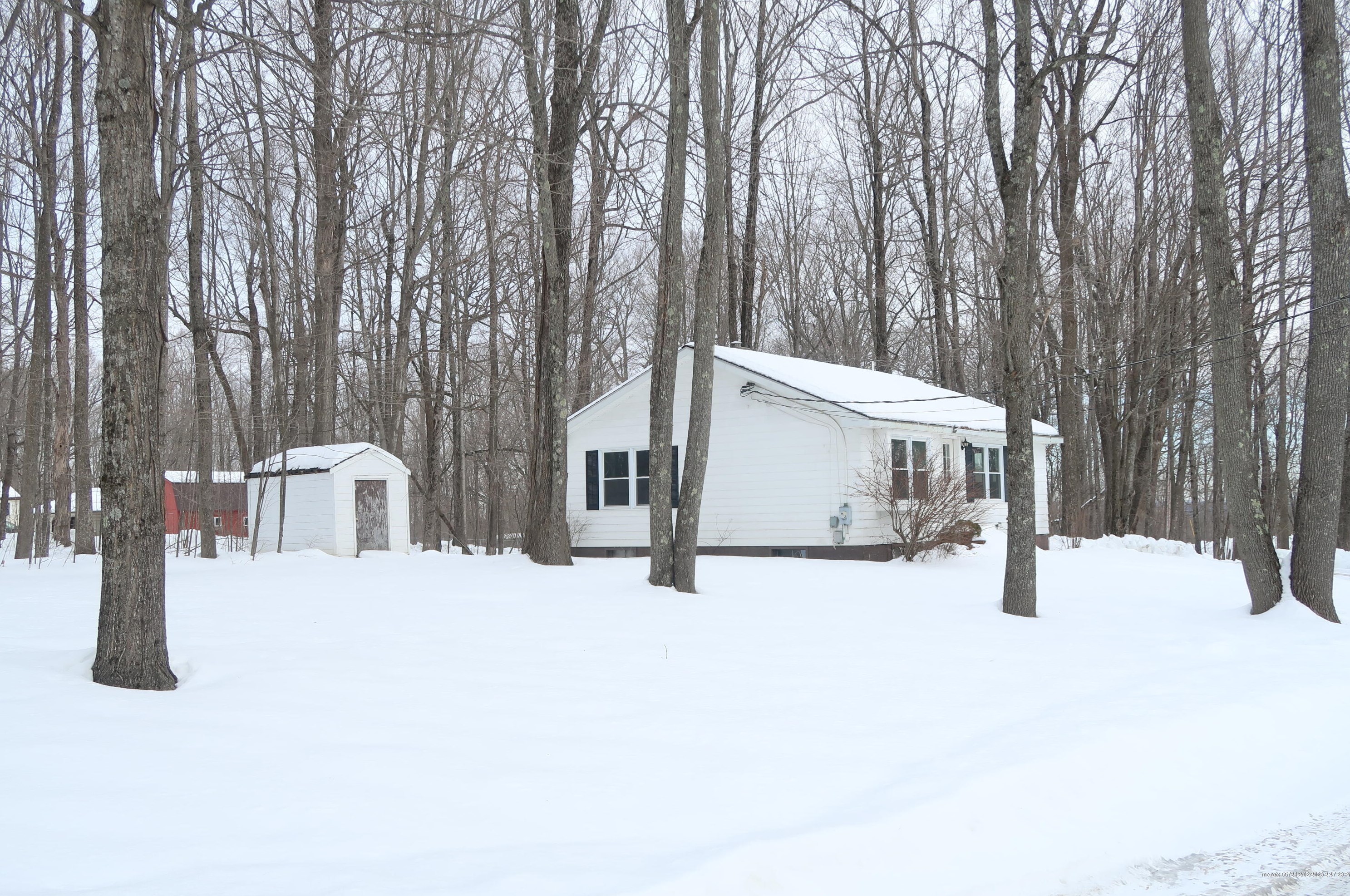 3243 Middle Rd, Augusta, ME 04330