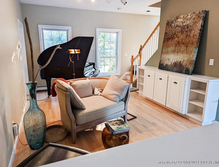 37 Constitution Ave, Newburgh ME  04444-1332 exterior