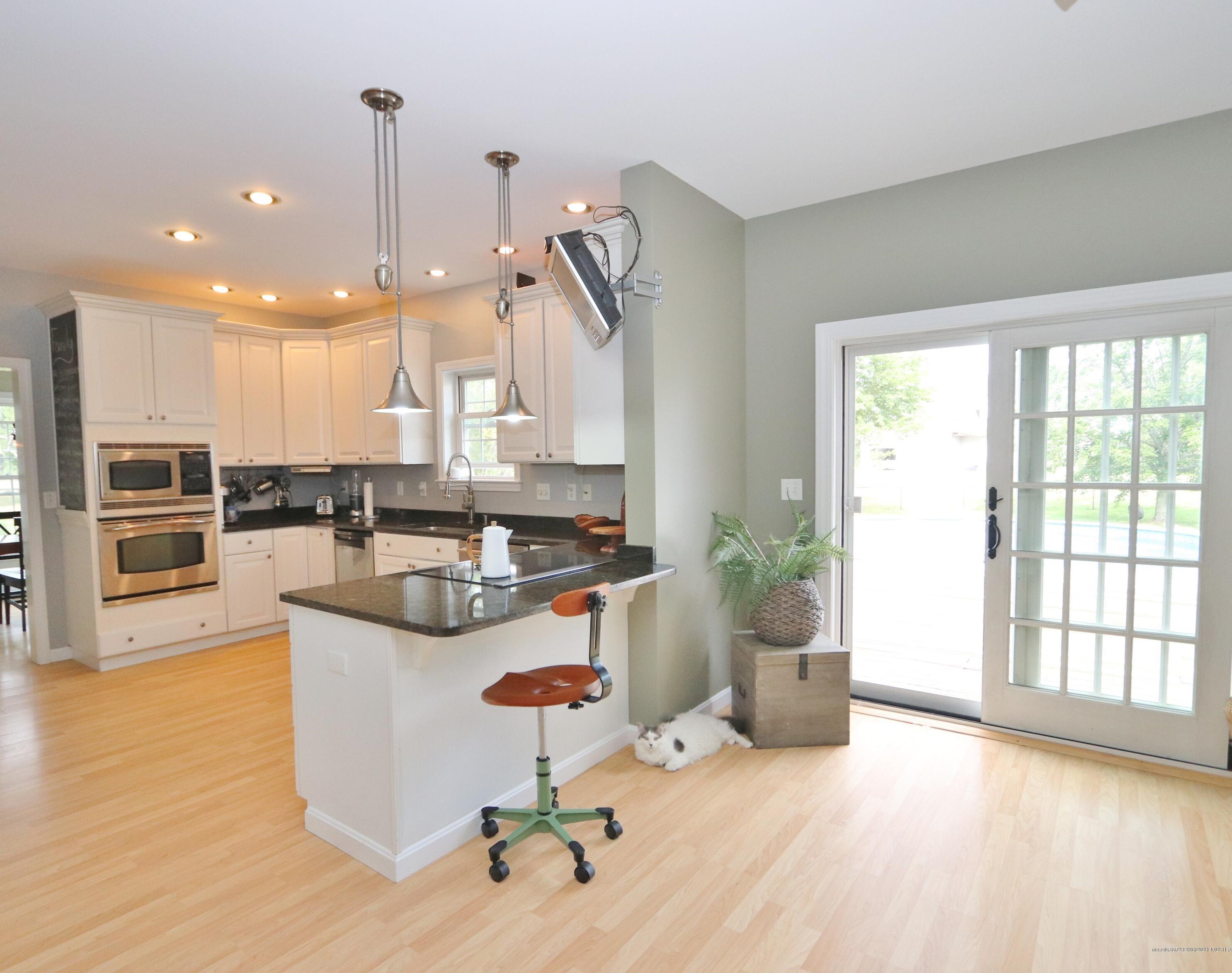 37 Constitution Ave, Newburgh ME  04444-1332 exterior