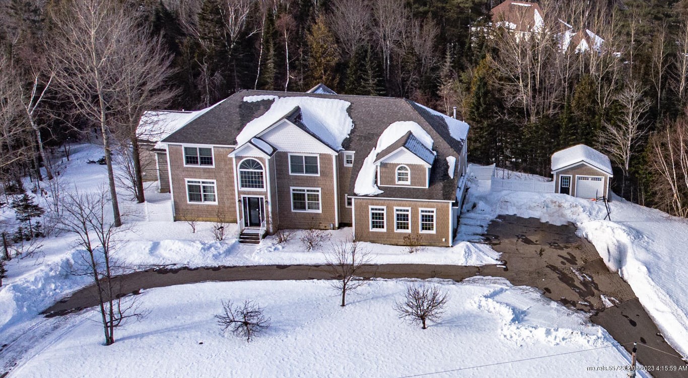 79 Skyline Rd, Bangor, ME 04401