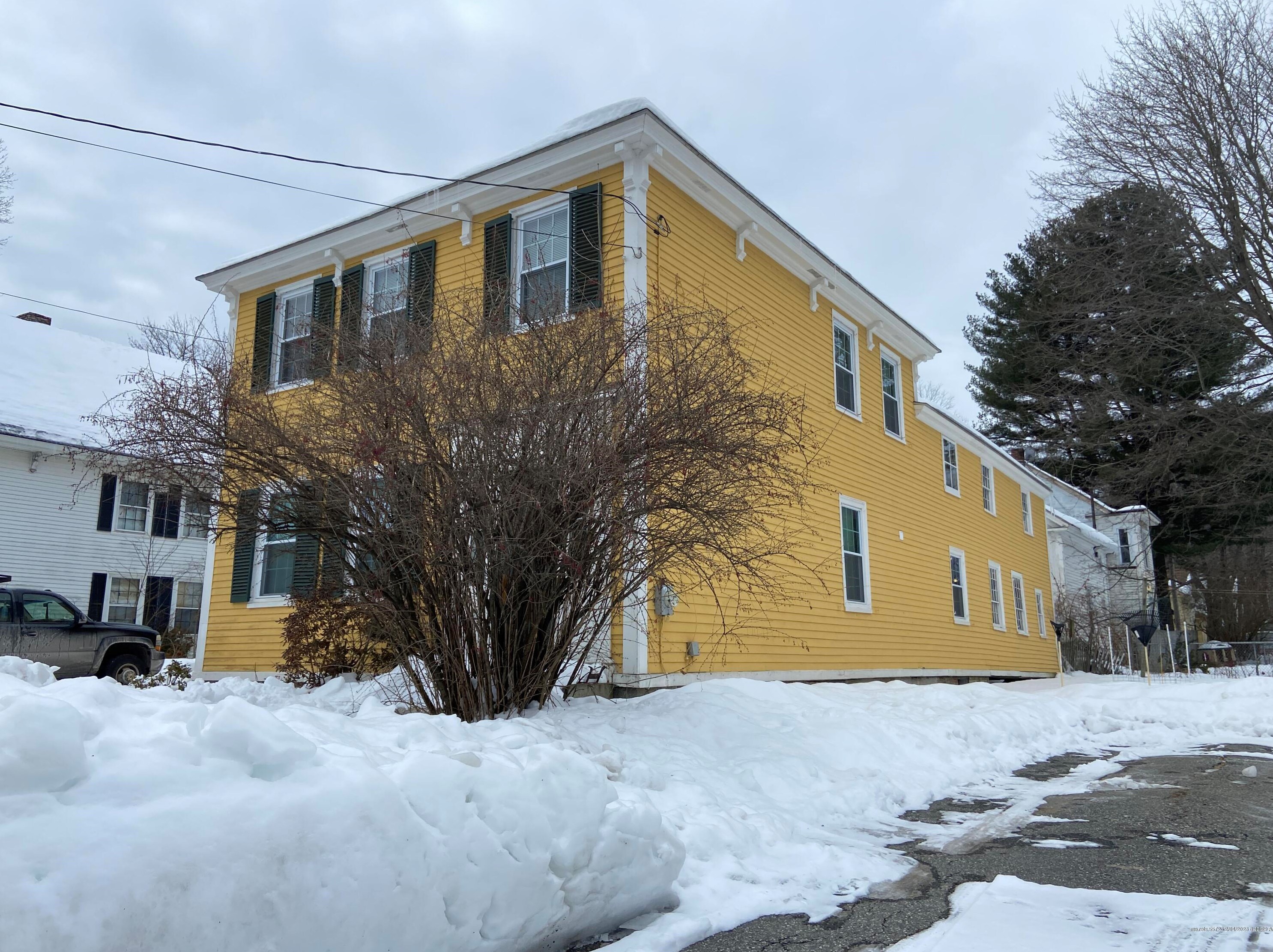 18 Elm St, Augusta, ME 04330