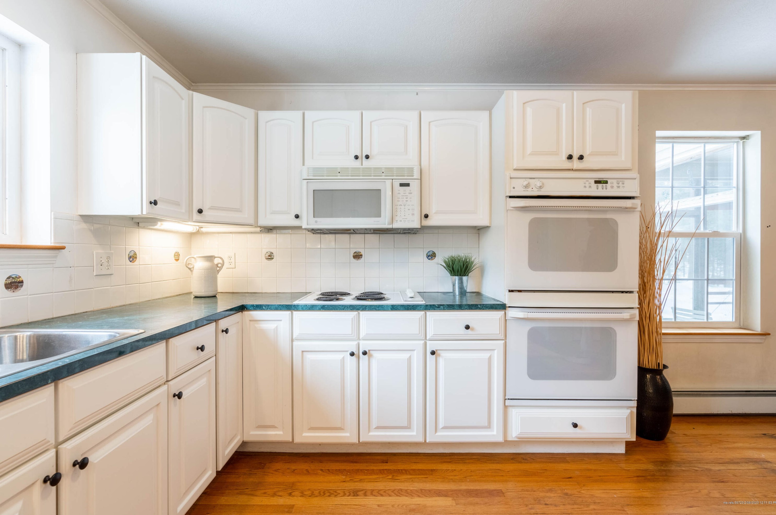 12 Valley Ave, Portland ME  04105-1419 exterior