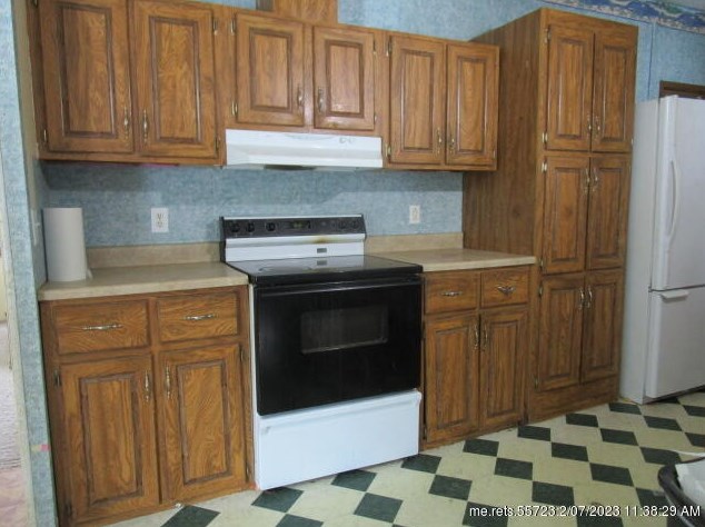 22 Plains Rd, Otisfield, ME 04270