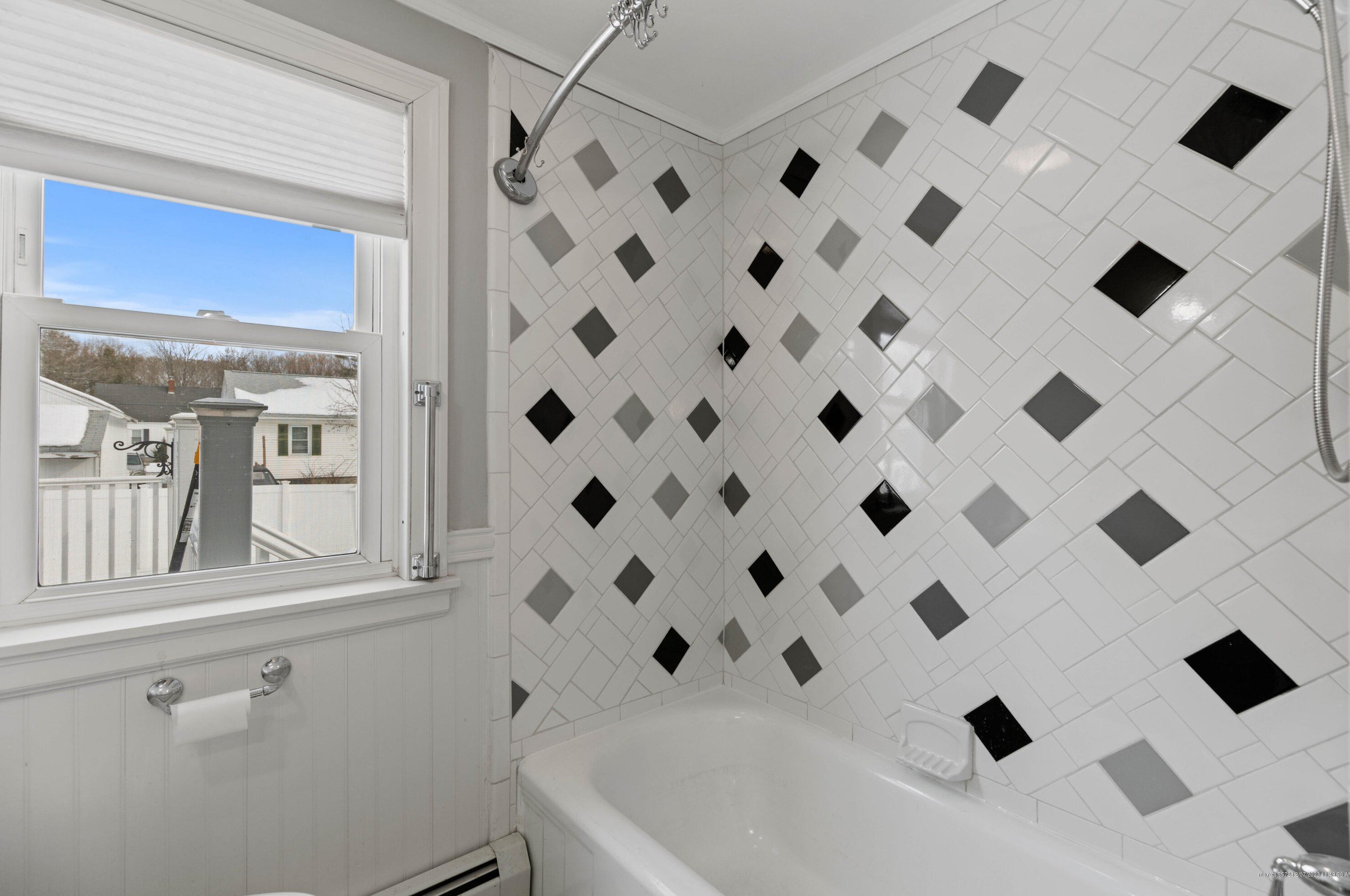 83 Pennell Ave, Portland ME  04103-2029 exterior