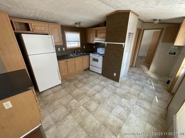 314 Shaker Rd #1, Gray, ME 04039