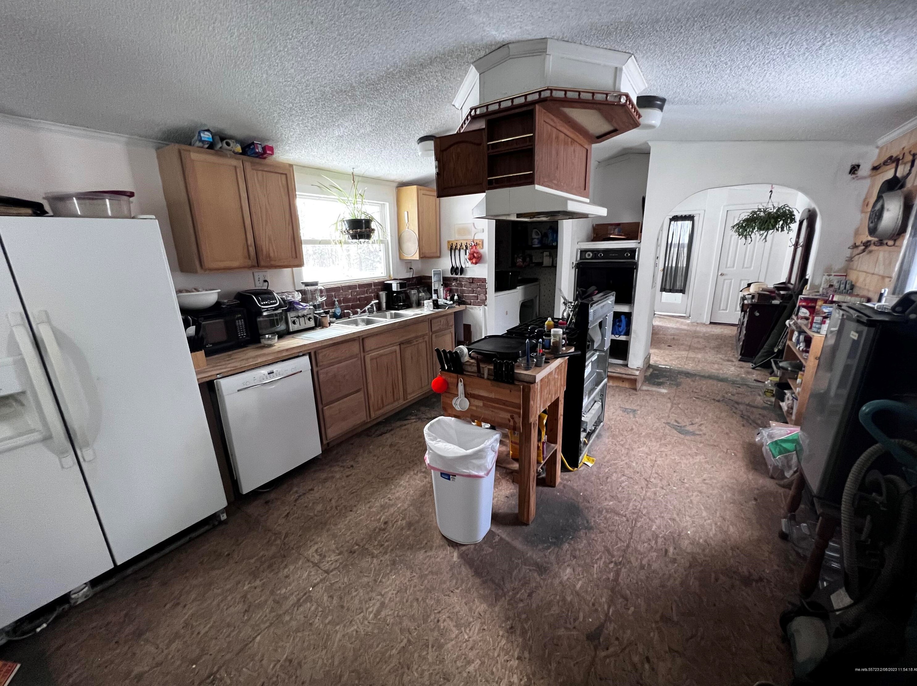 16 Mountain Rd, Greene, ME 04236-3811