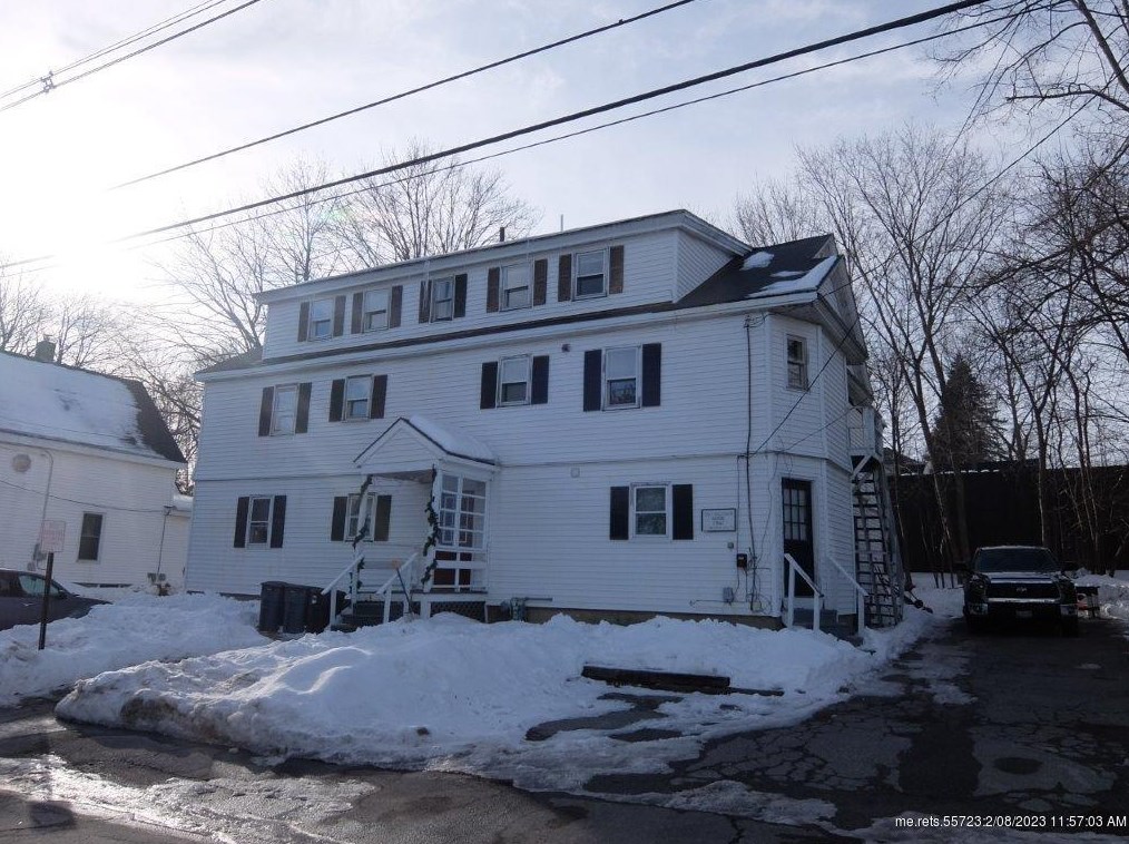 6 Amherst St, Augusta, ME 04330