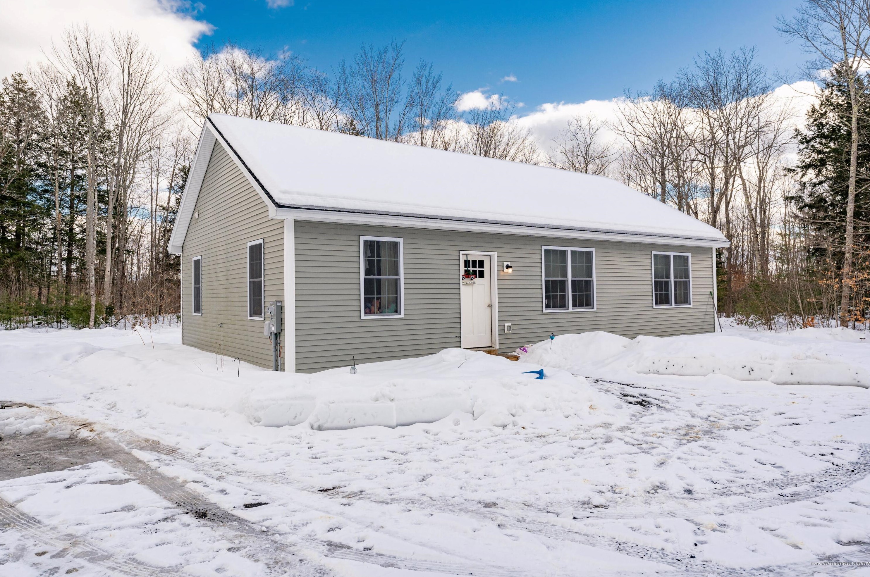 100 Matthew Ln, Pittston ME  04345-3241 exterior