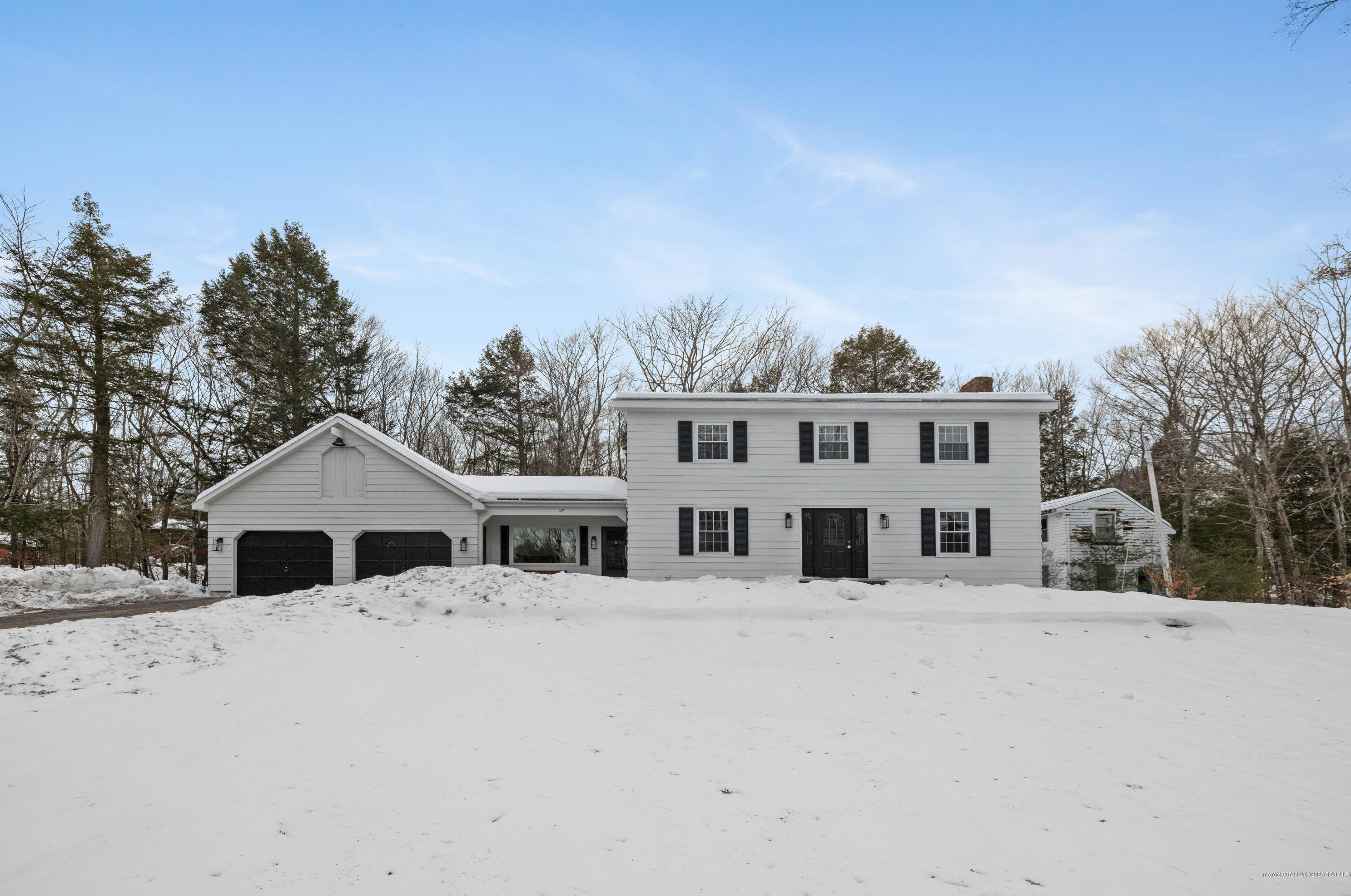 45 Ridge View Dr, Standish, ME 04084