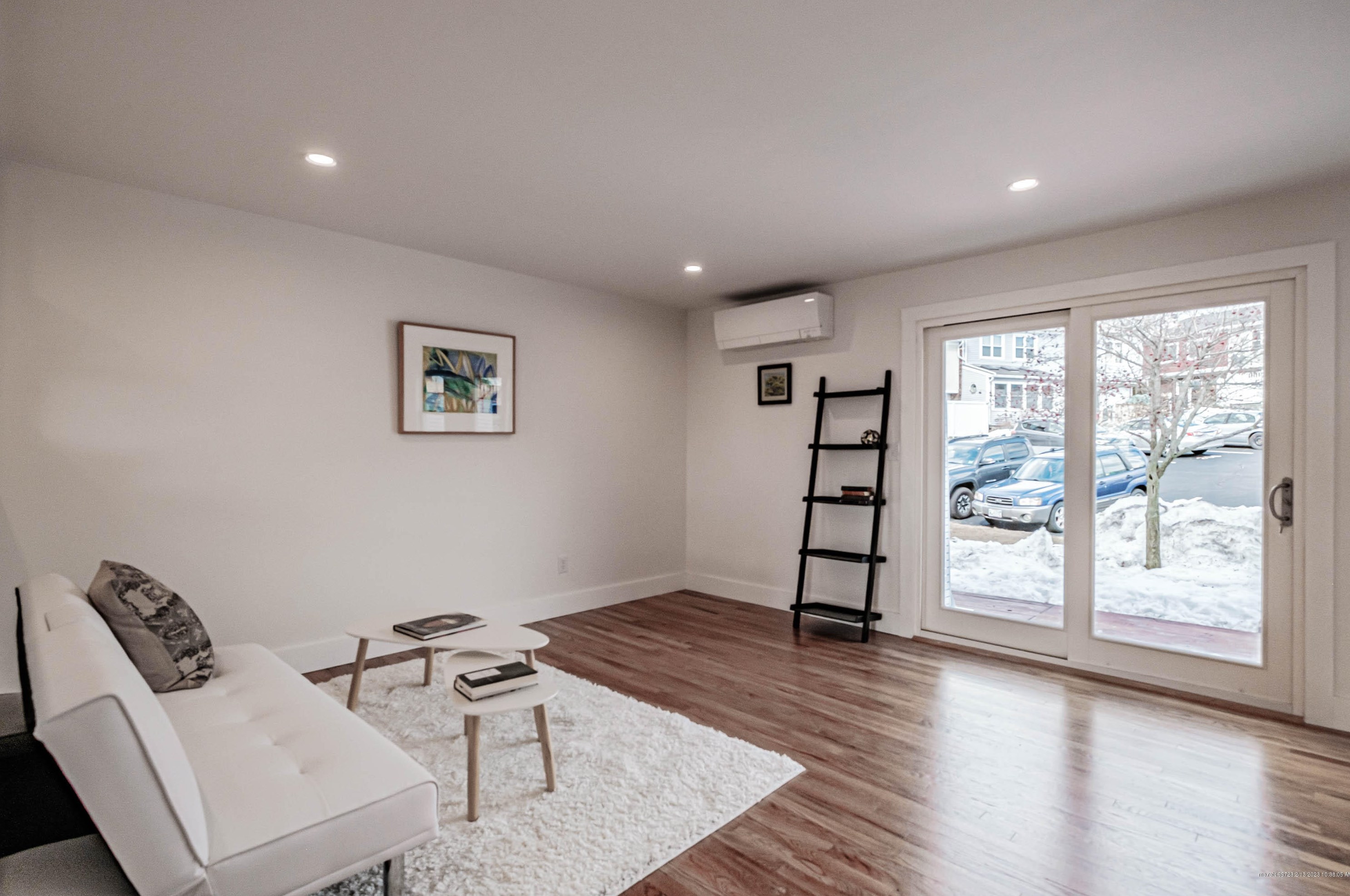 63 Mountfort St, Portland ME  04101-4385 exterior