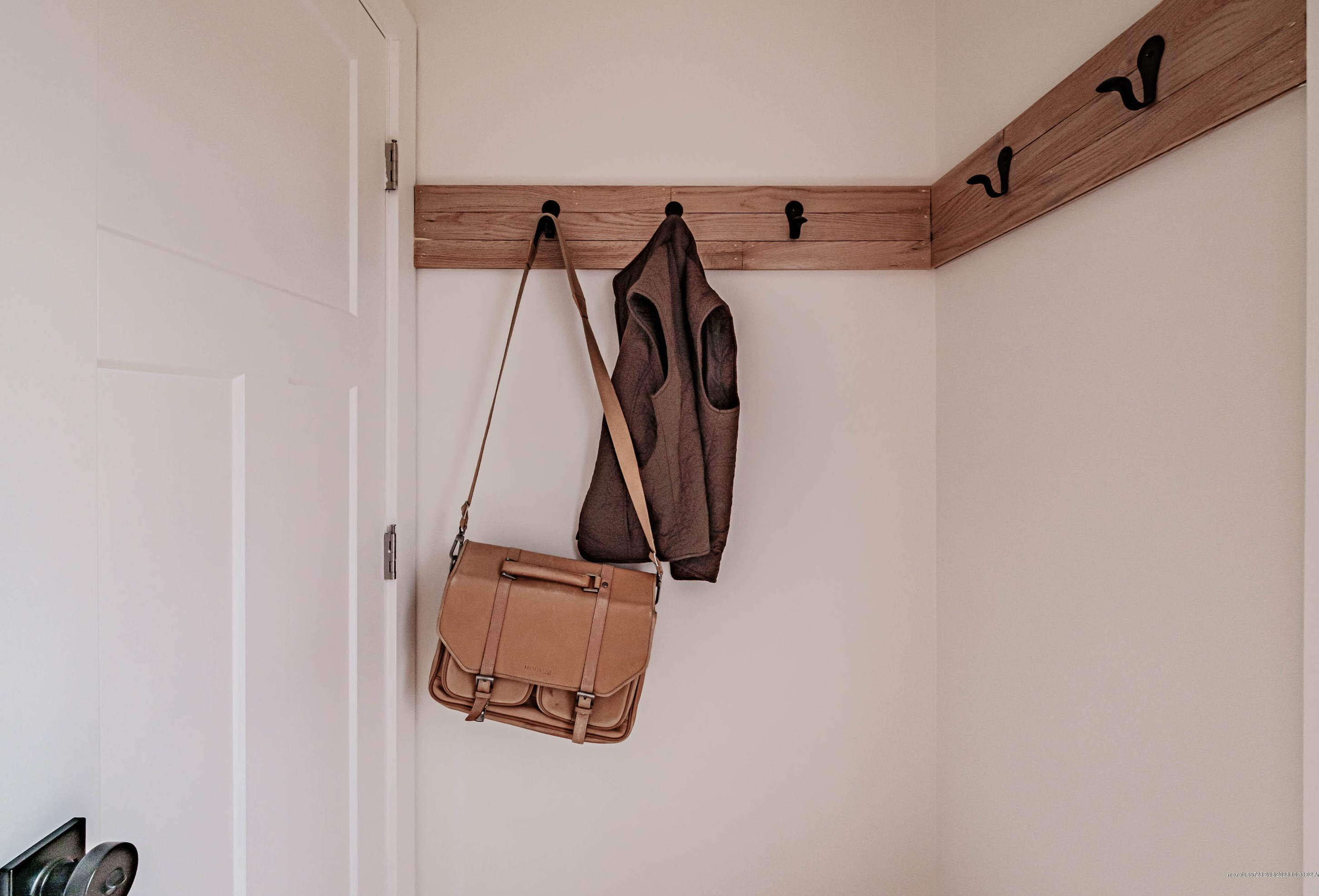 63 Mountfort St, Portland ME  04101-4385 exterior