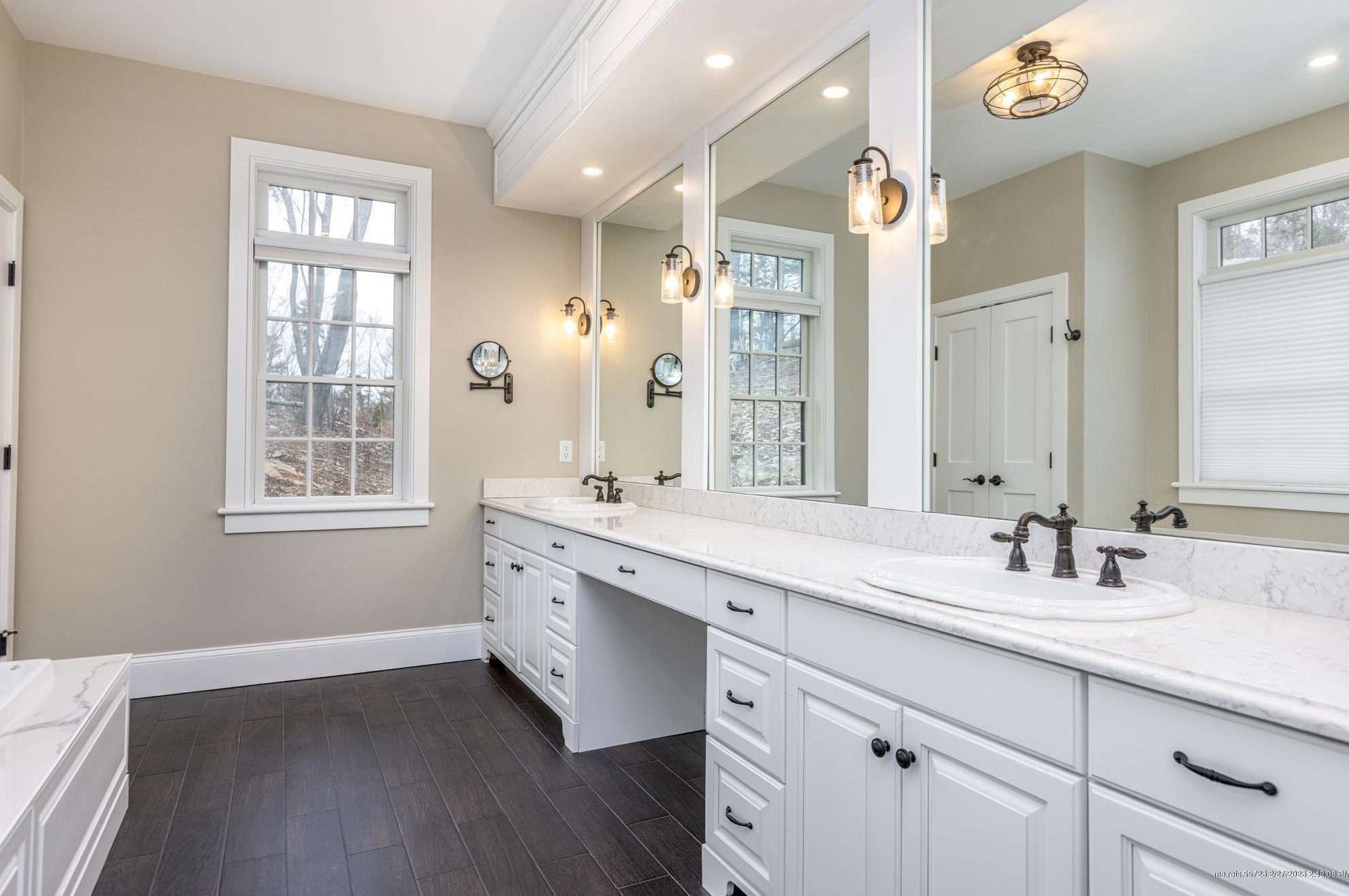 9 Bay View Dr, Portland ME  04110-4519 exterior