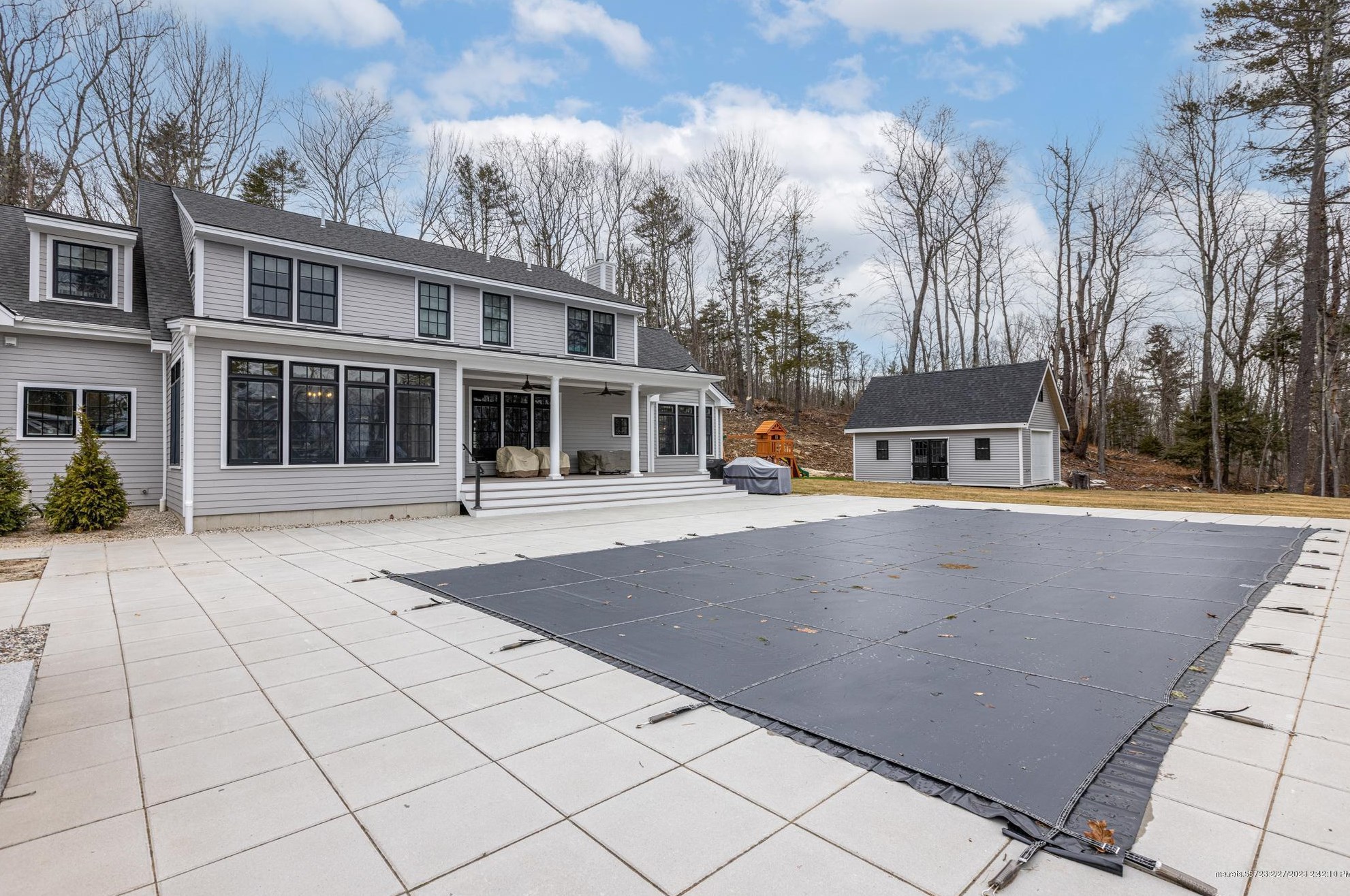 9 Bay View Dr, Portland ME  04110-4519 exterior