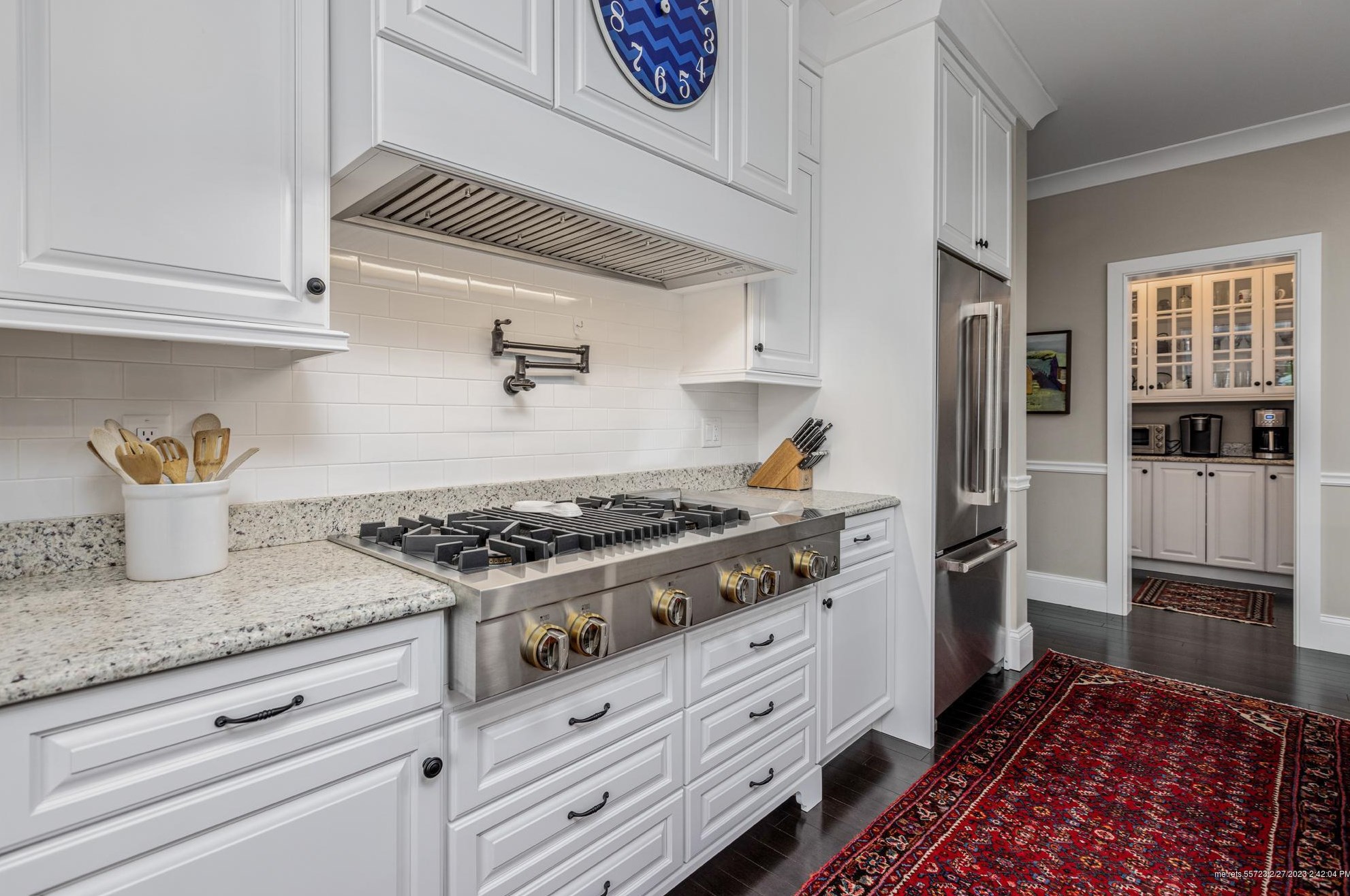 9 Bay View Dr, Portland ME  04110-4519 exterior