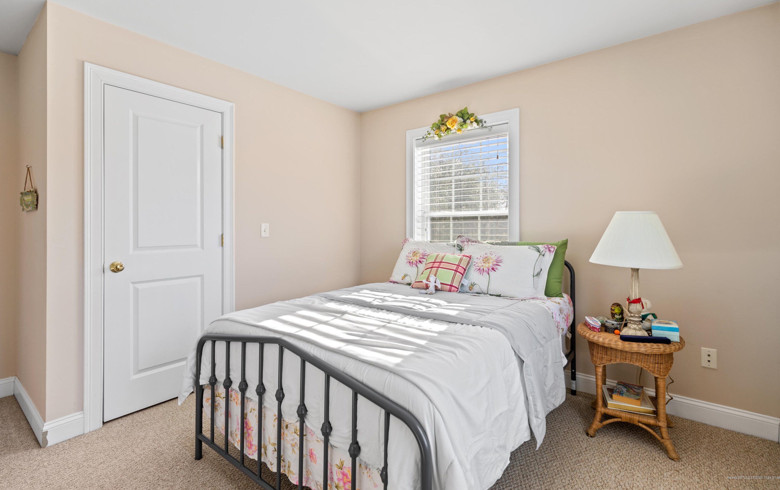 46 Thrush Ter, Windham ME  04062-5790 exterior