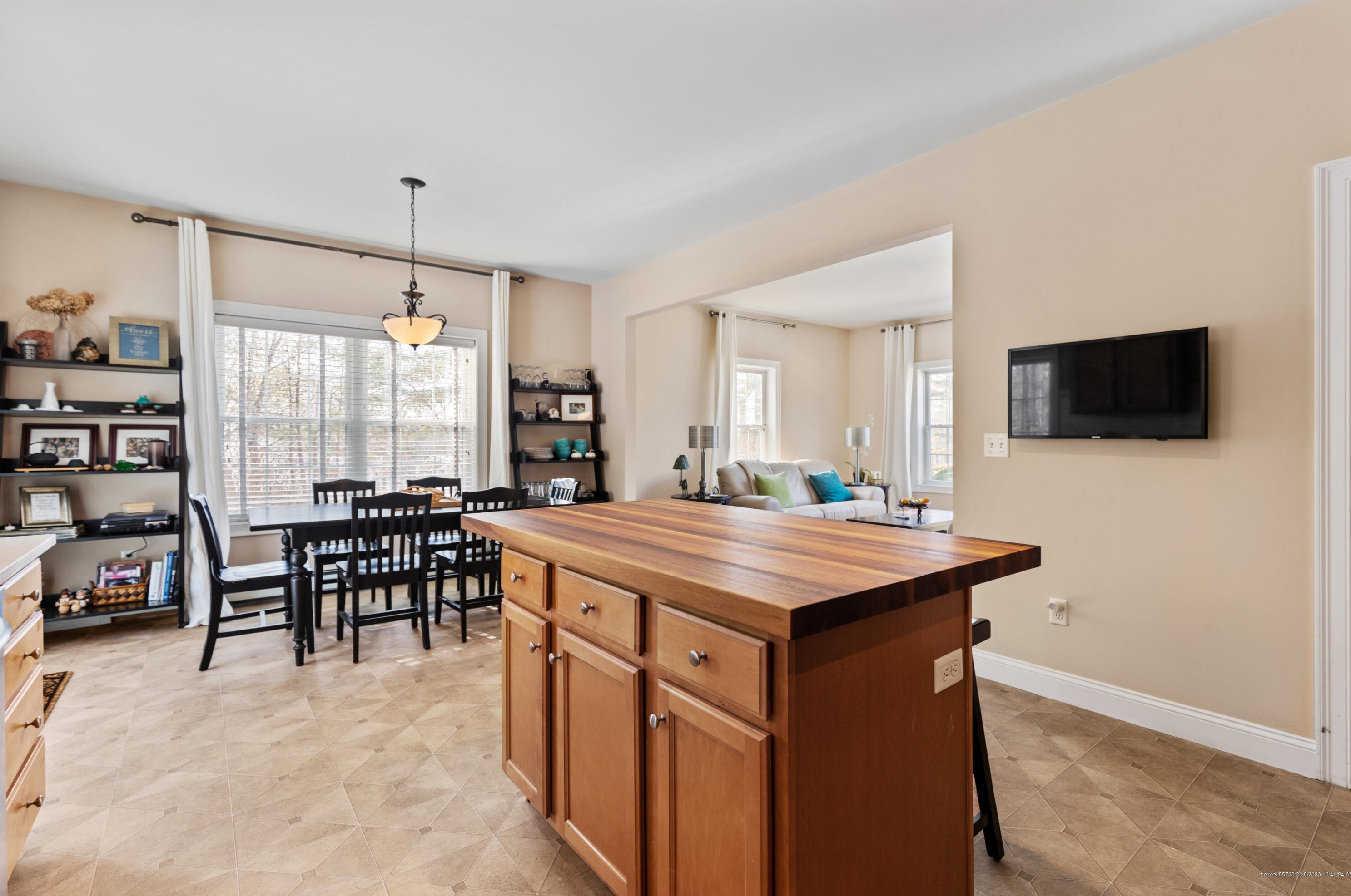 46 Thrush Ter, Windham ME  04062-5790 exterior