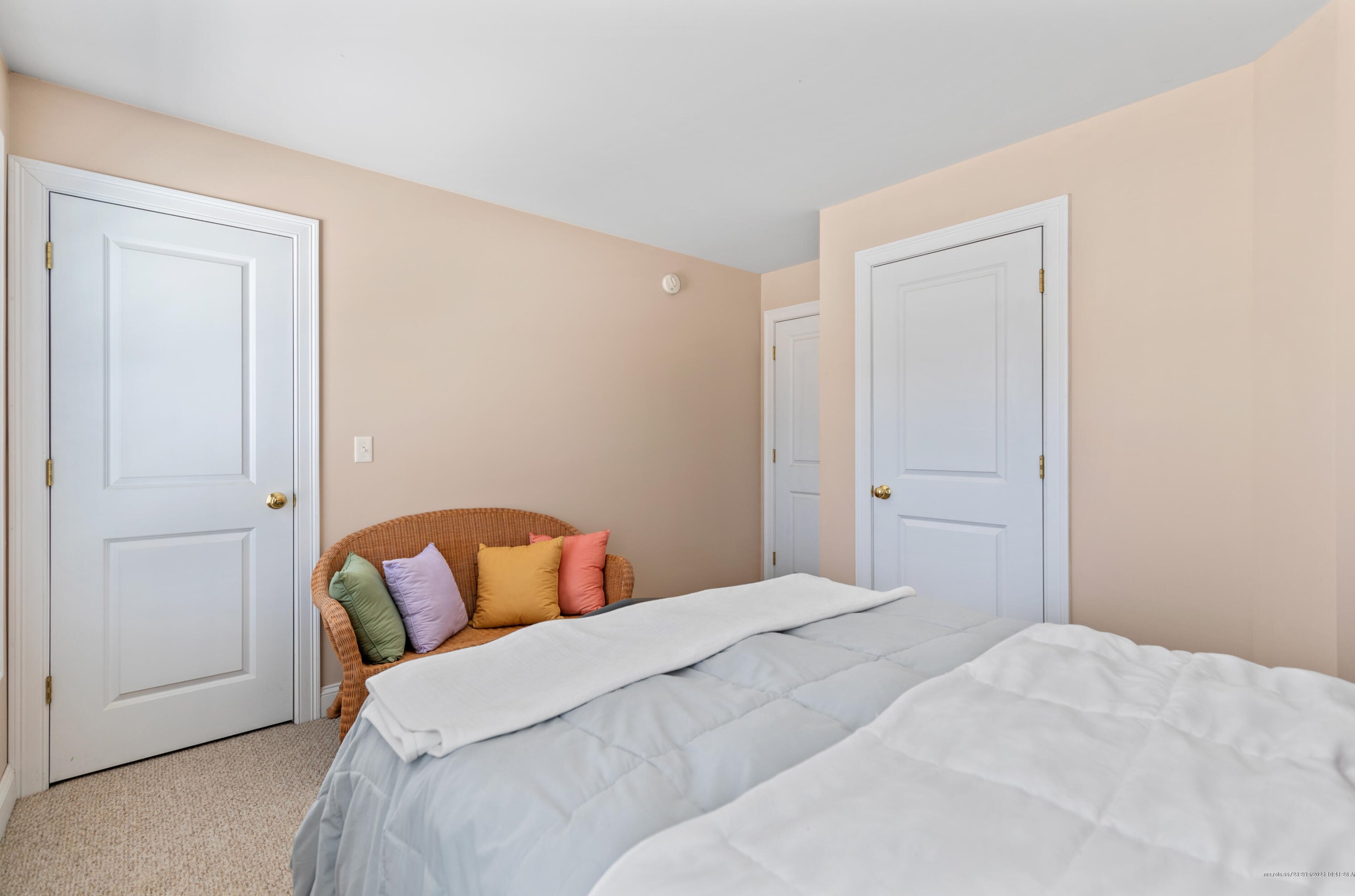 46 Thrush Ter, Windham ME  04062-5790 exterior