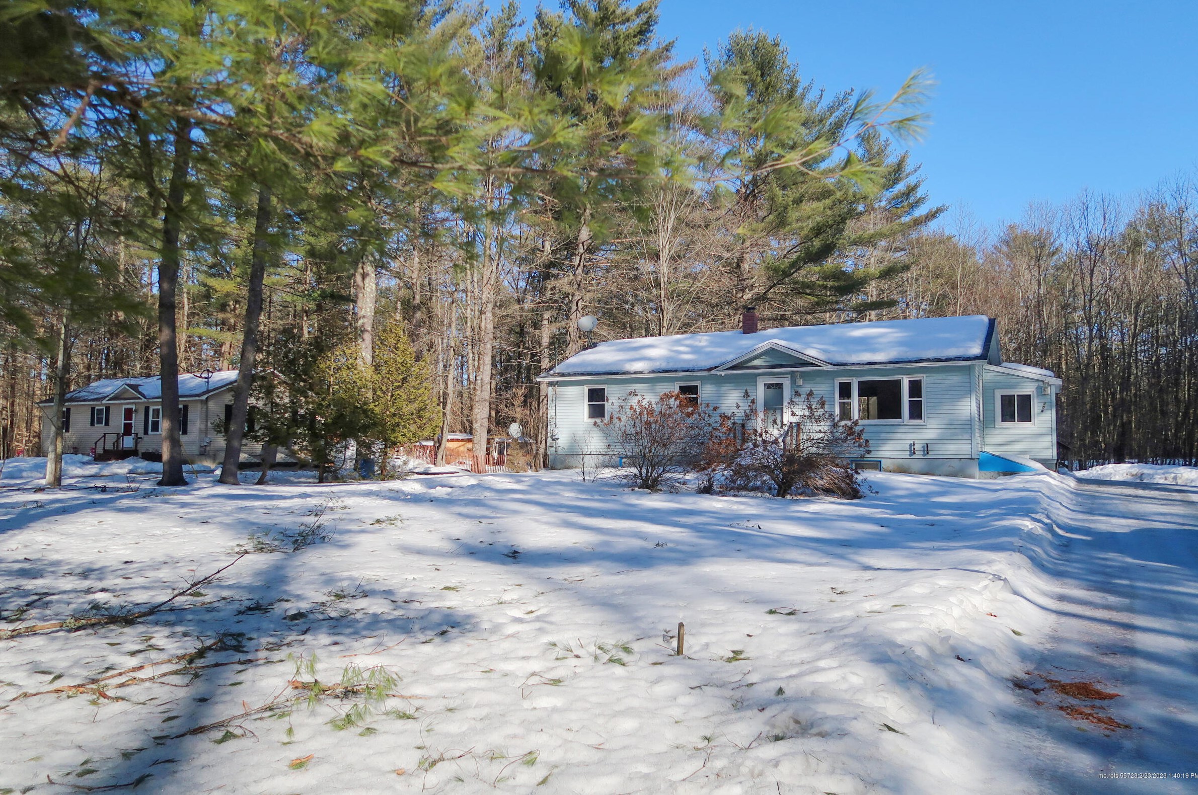 708 E River Rd, Skowhegan, ME 04976