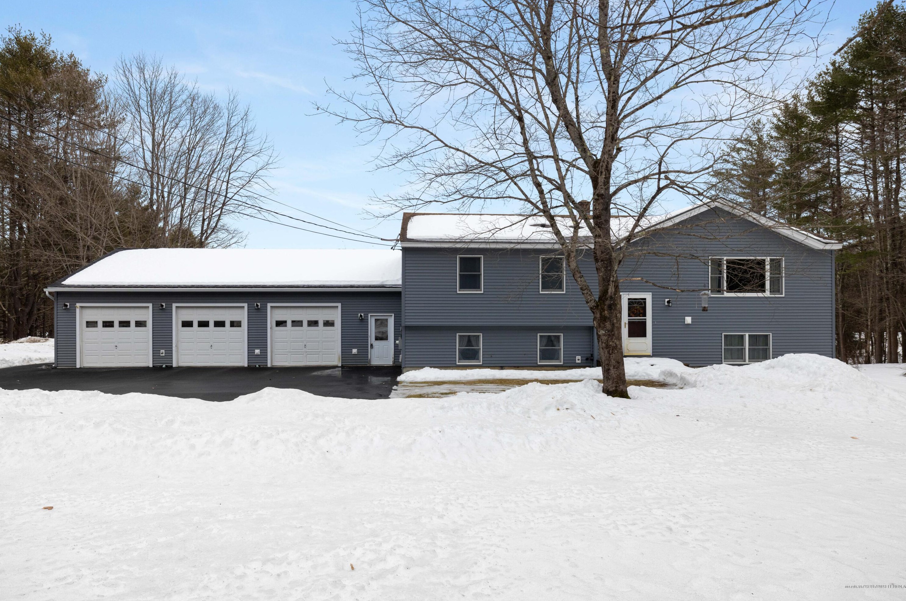 98 Fisher Rd, Bowdoinham, ME 04008-4206