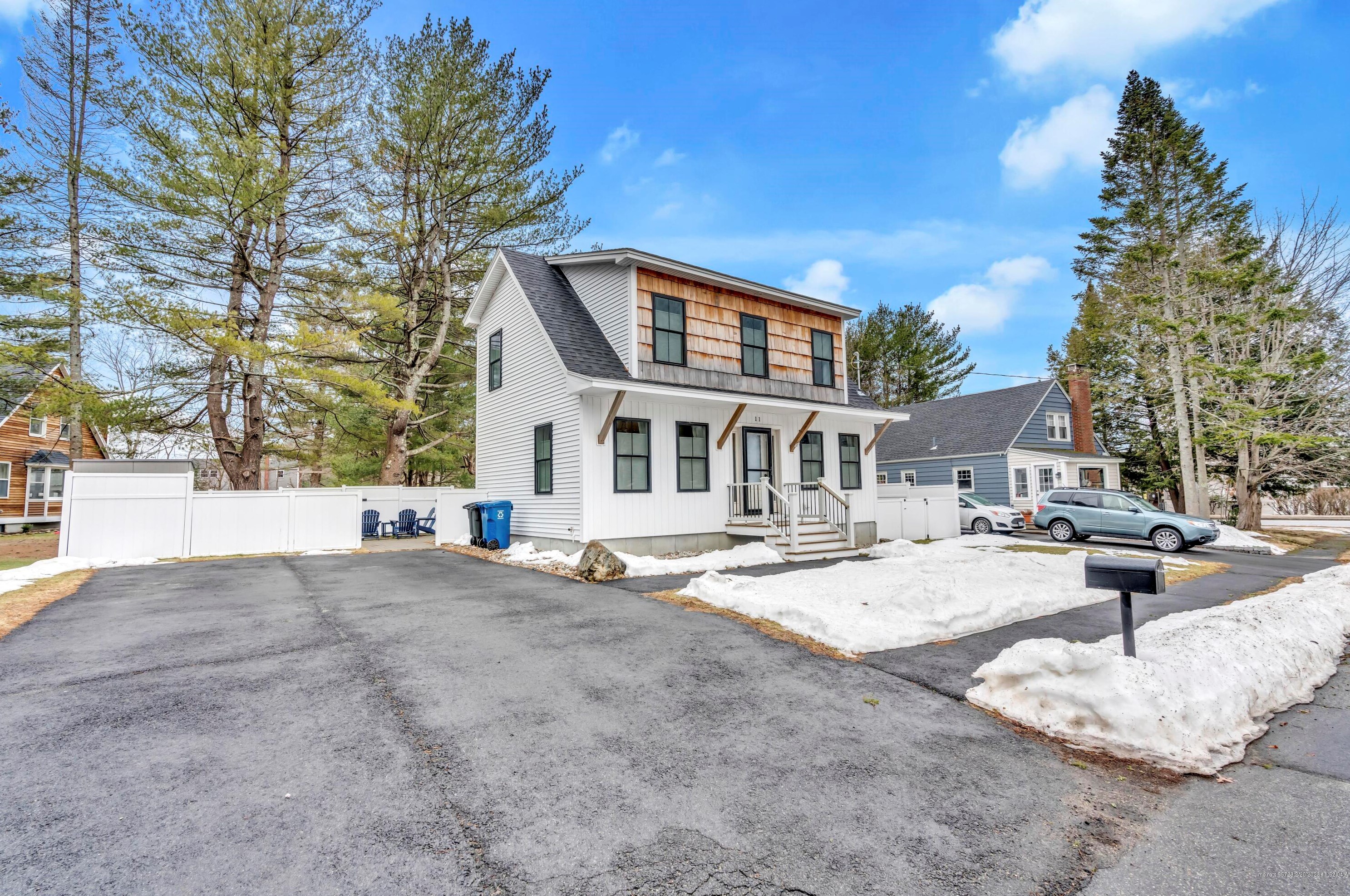 11 Christy Rd, Portland ME  04103-2807 exterior