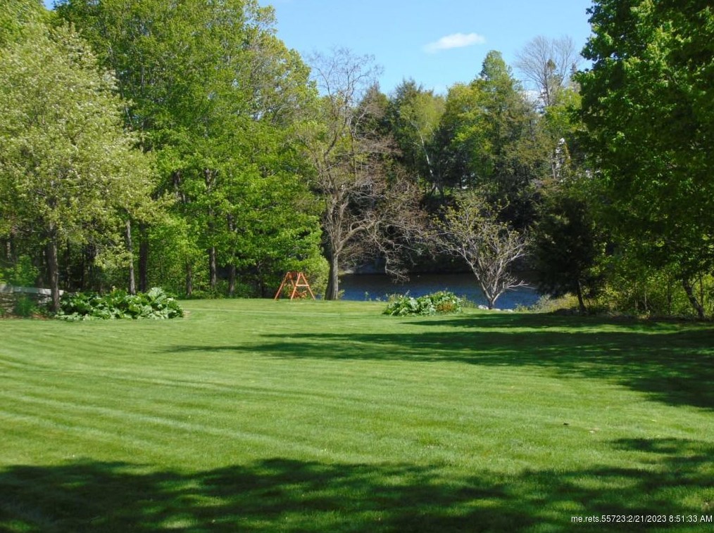 91 Lincoln St, Sebec, ME 04426 exterior