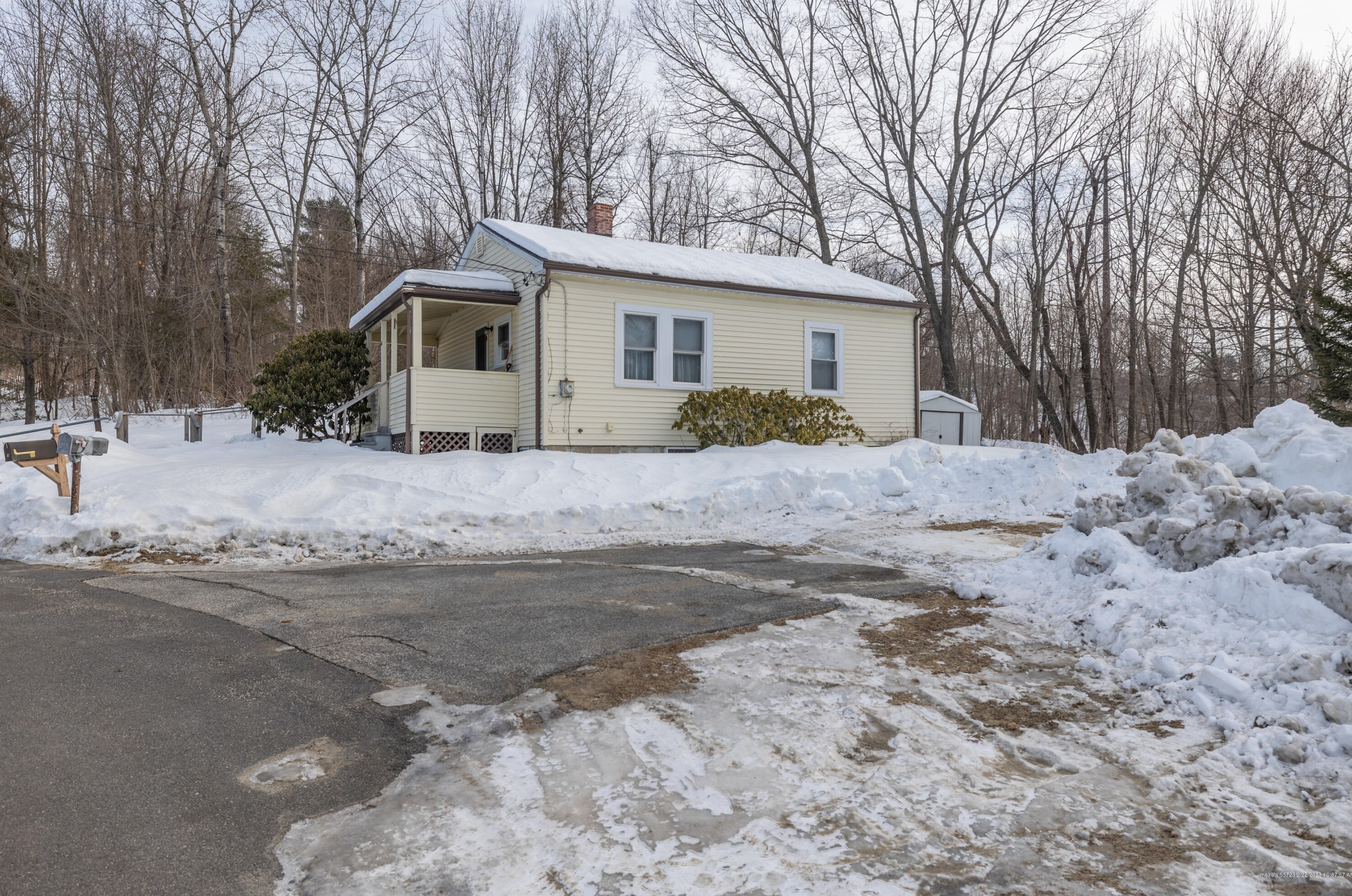 18 Merton Blvd, Lewiston, ME 04240