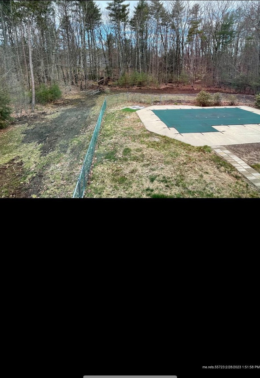 12 Gloria St, Gorham ME  04038-2219 exterior