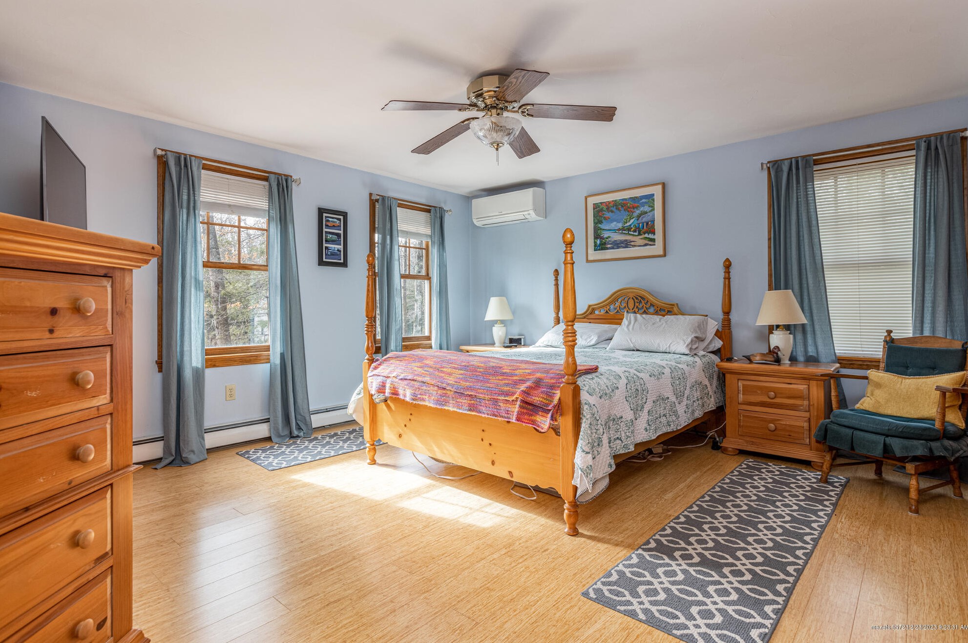 19 Plymouth Dr, Saco ME  04072-1735 exterior