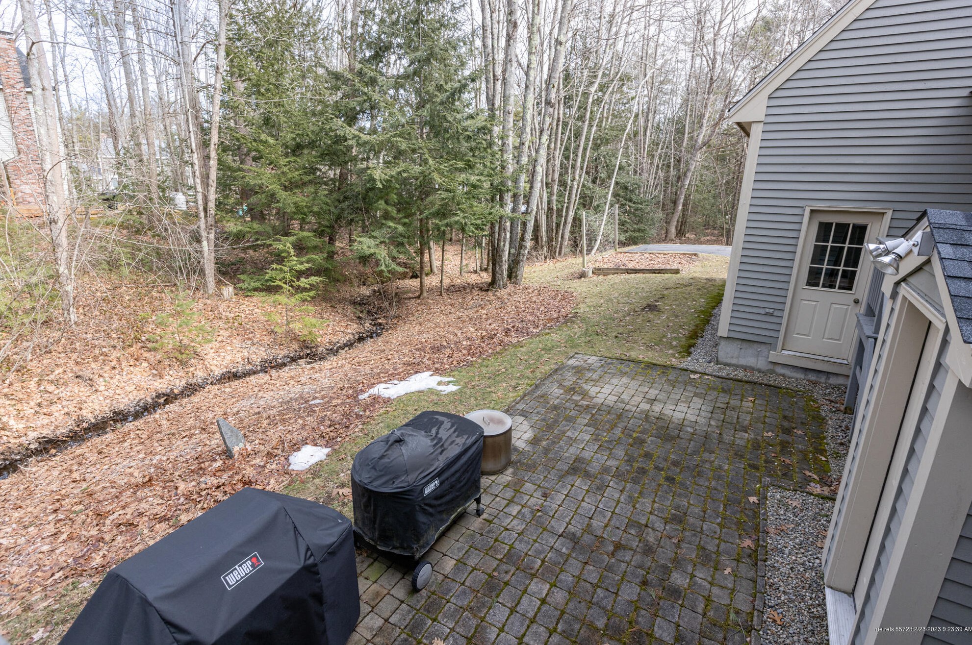 19 Plymouth Dr, Saco ME  04072-1735 exterior