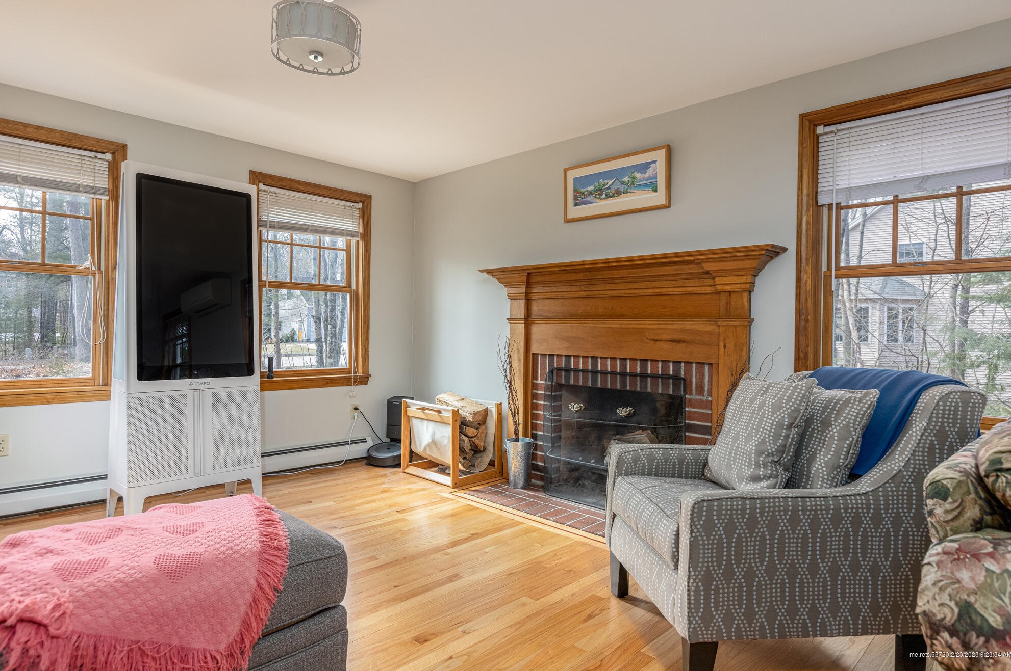 19 Plymouth Dr, Saco ME  04072-1735 exterior