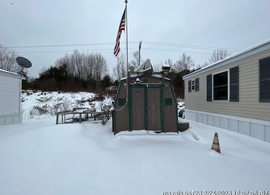 57 Oxbow Dr, Lewiston, ME 04240