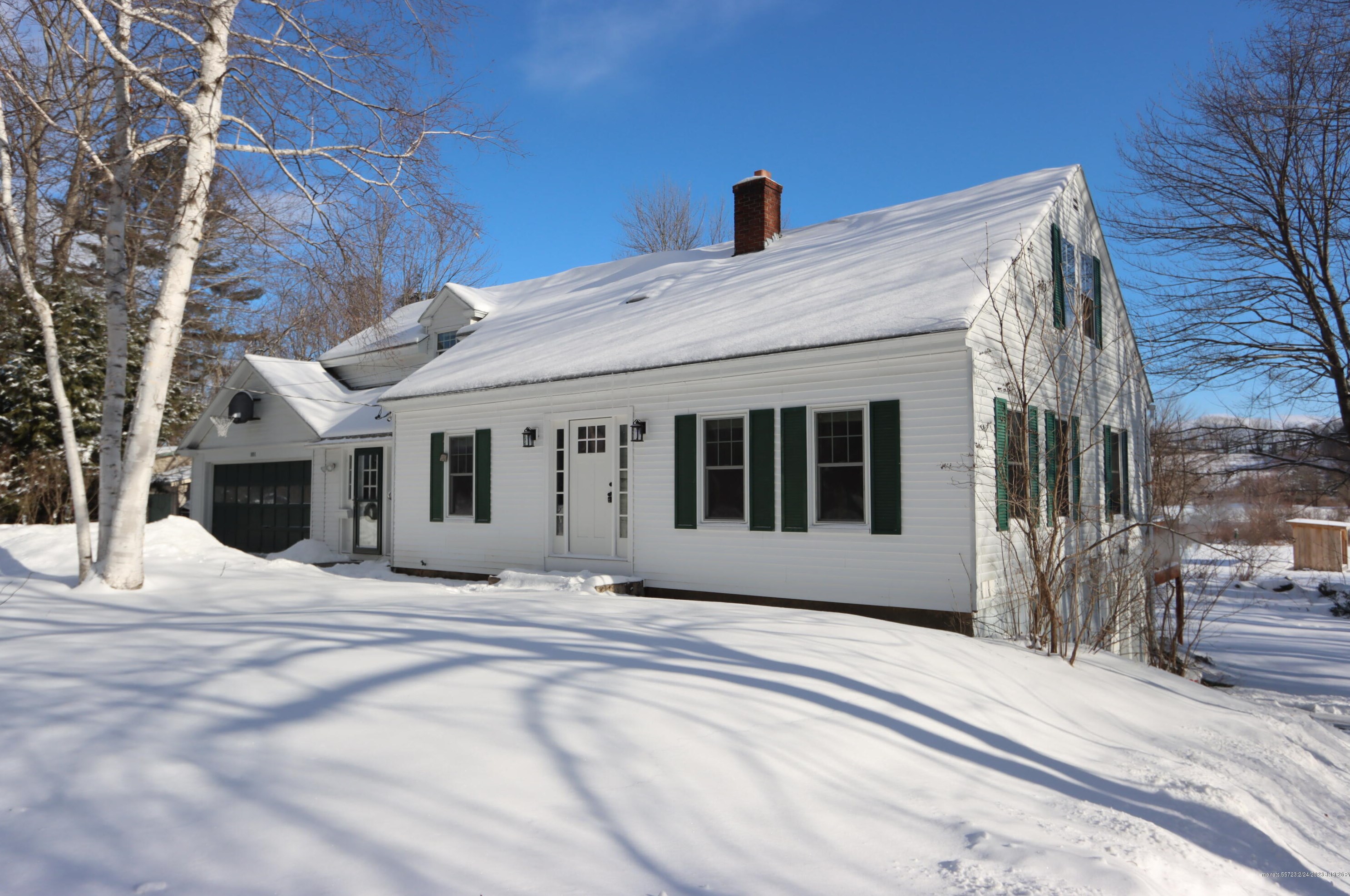 101 Allen Ave, Auburn, ME 04210
