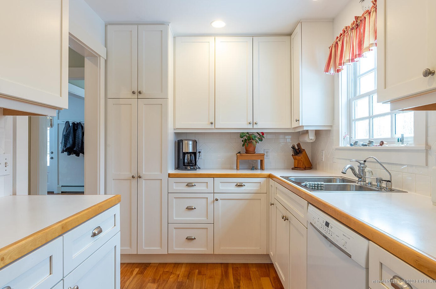 48 Notch Rd, Camden, ME 04847