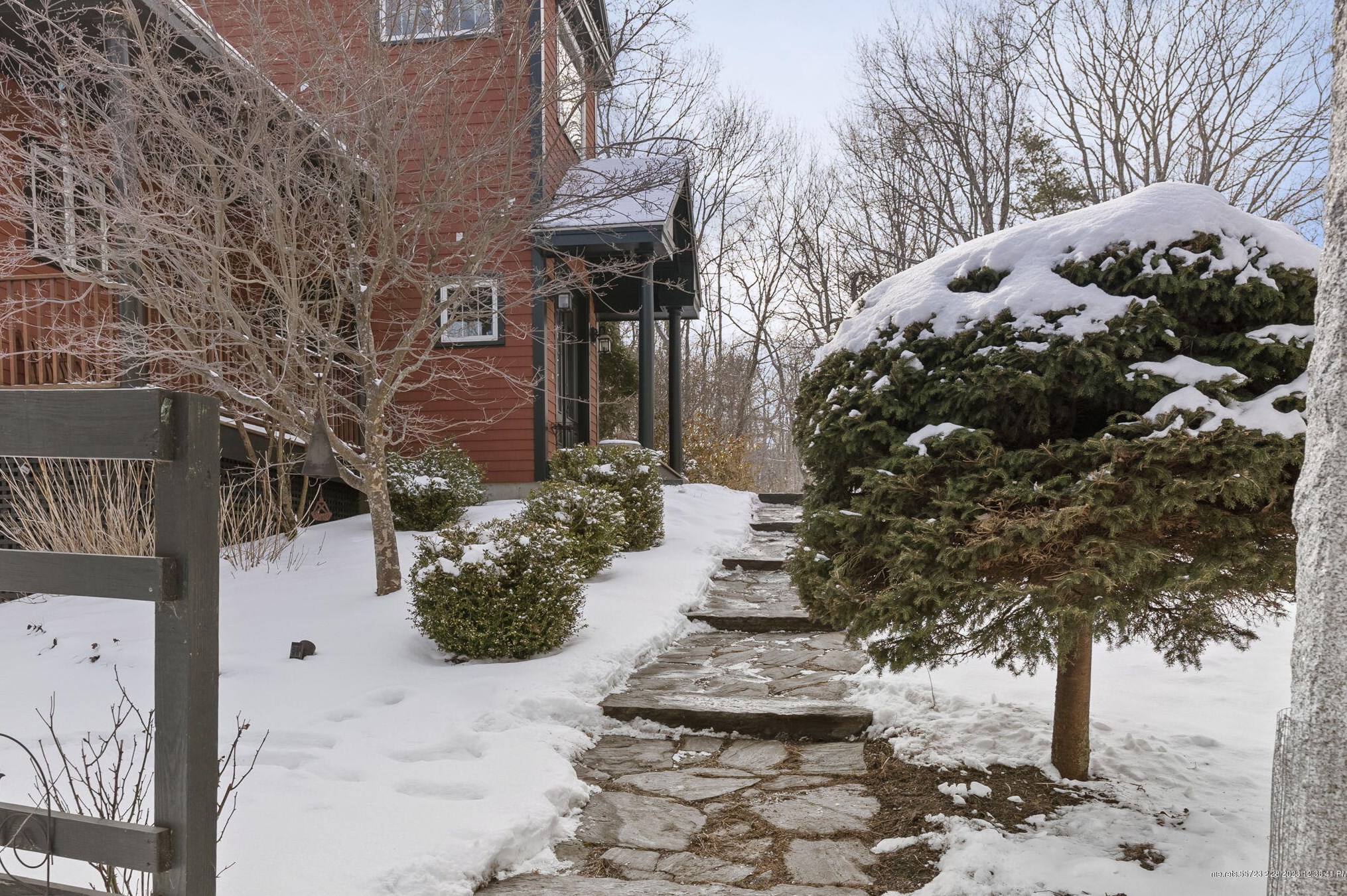 305 Southside Rd, York, ME 03909