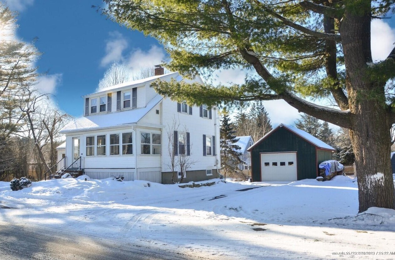 26 Longwood Ave, Augusta, ME 04330