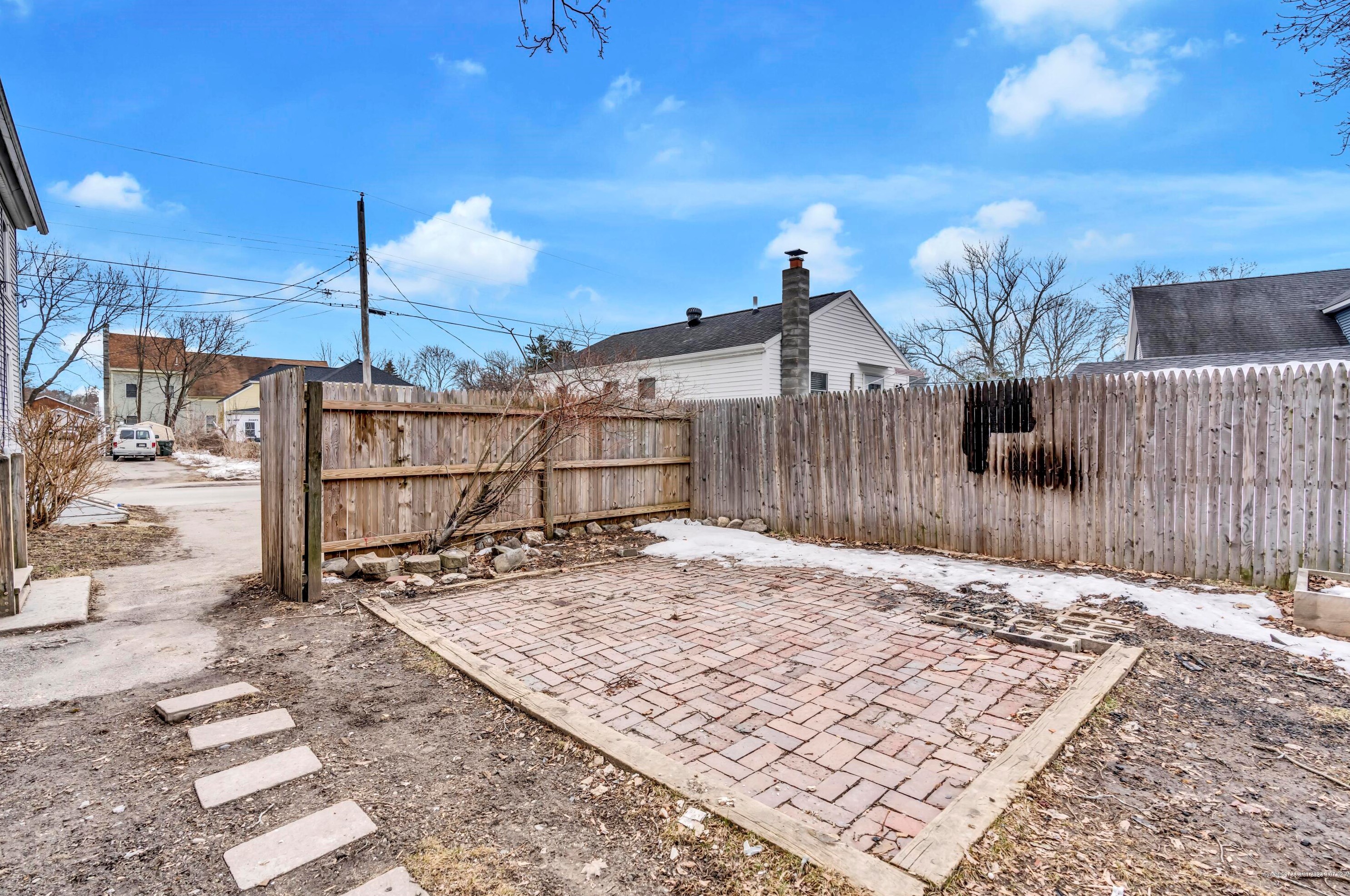 10 James St, Saco ME  04072-2912 exterior