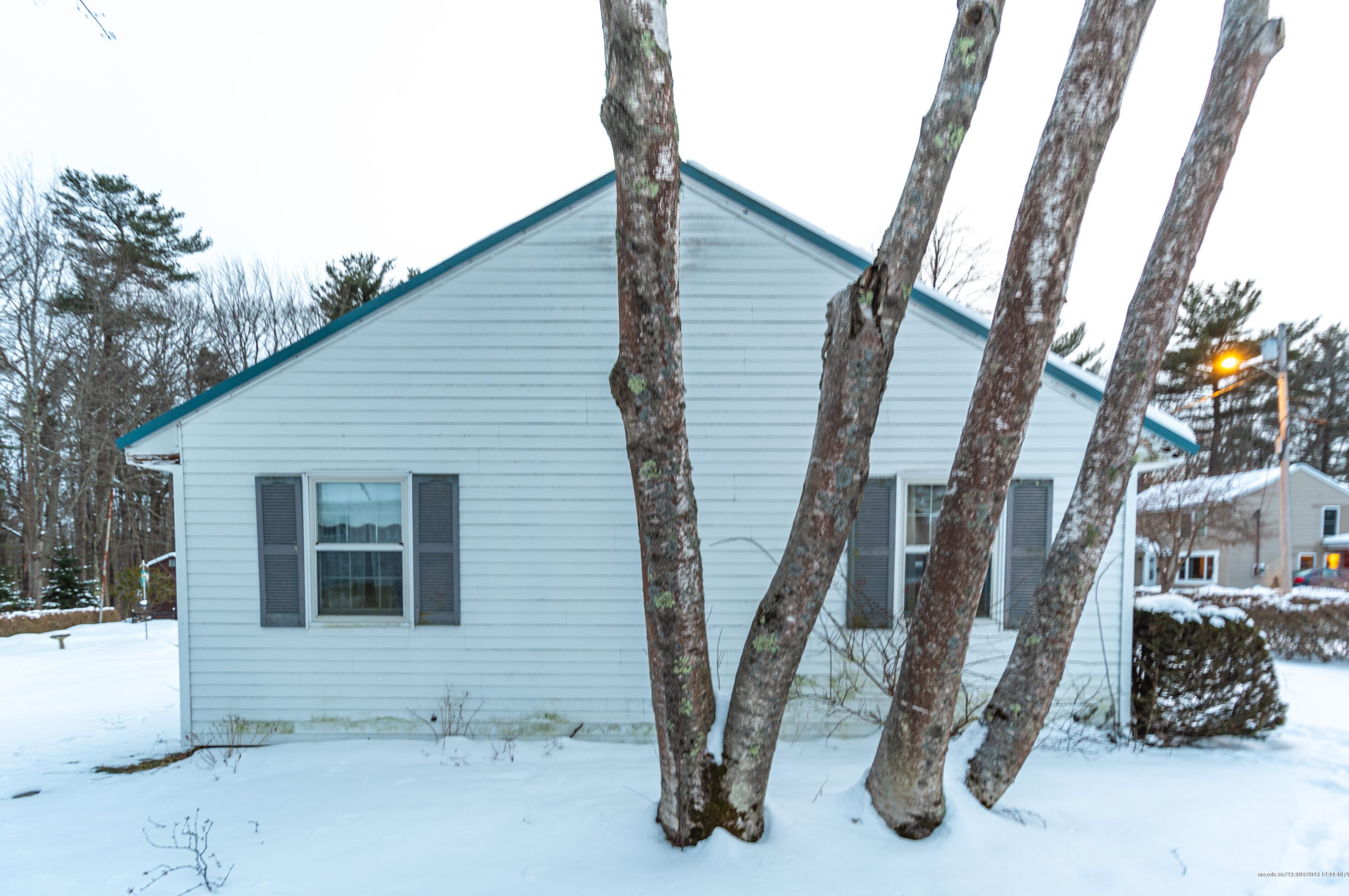 34 Dakota St, Portland ME  04103-3807 exterior