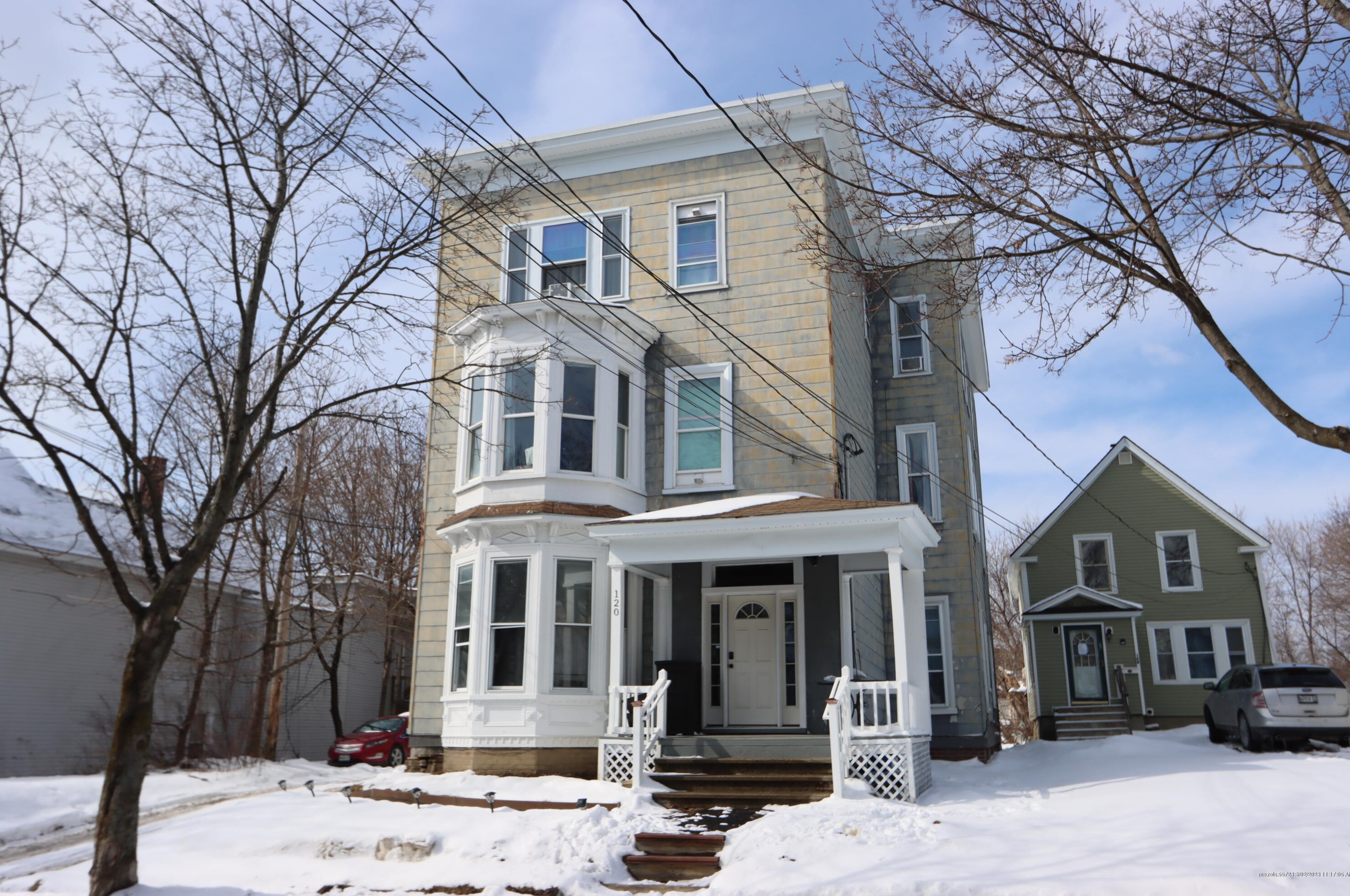 120 College St, Lewiston, ME 04240