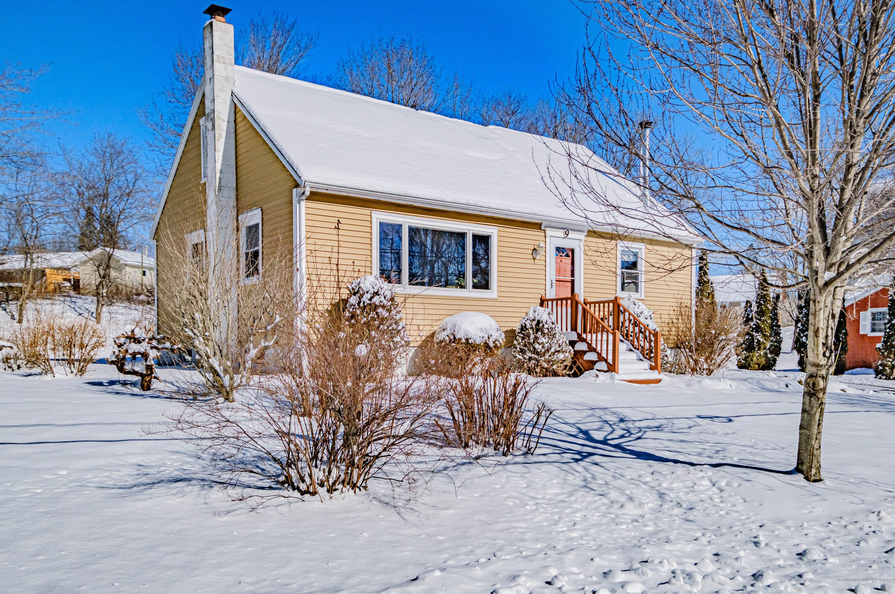 9 Colony Rd, Westbrook, ME 04092