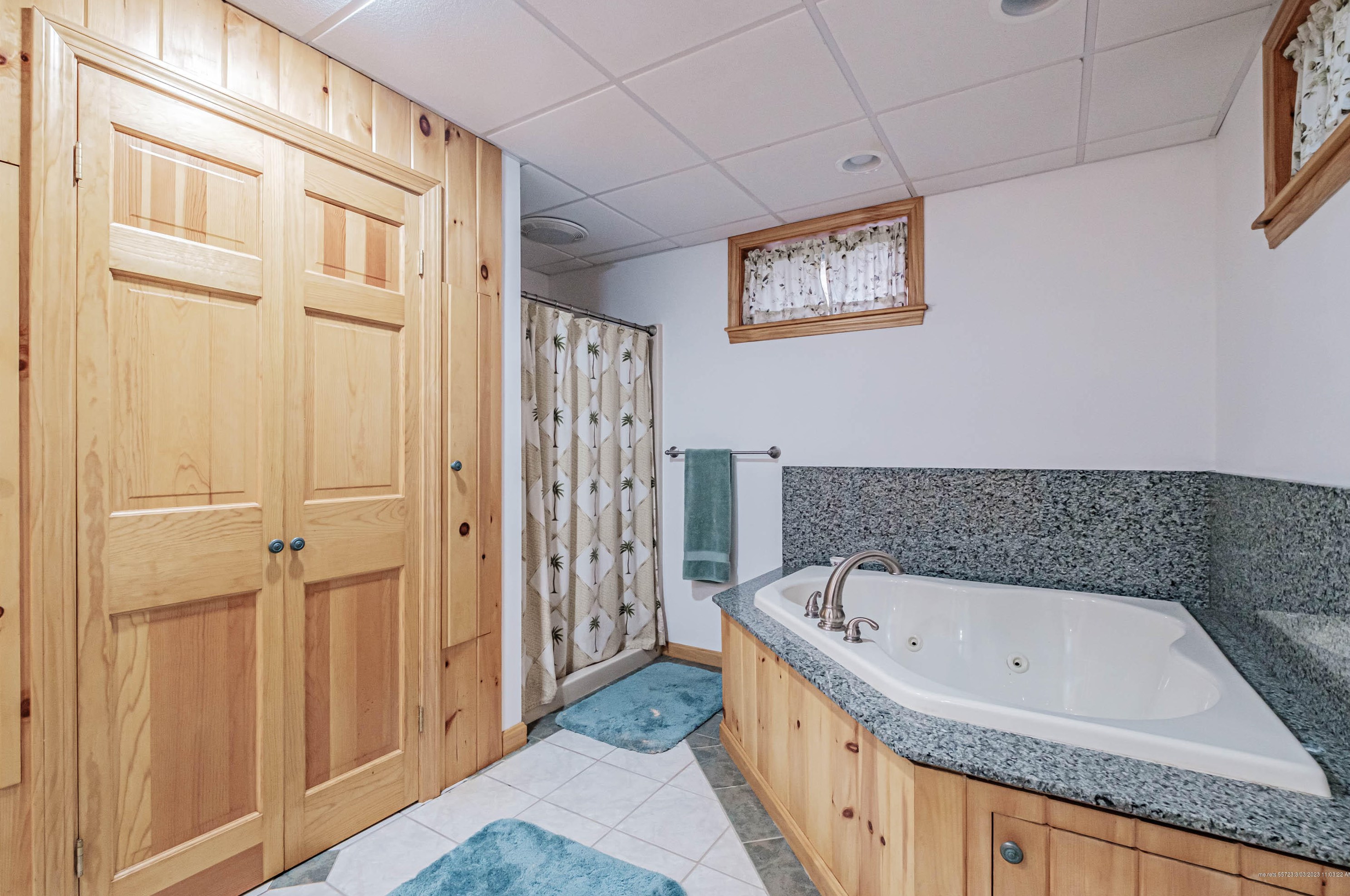 12 Island Dr, Windham ME  04062-5479 exterior