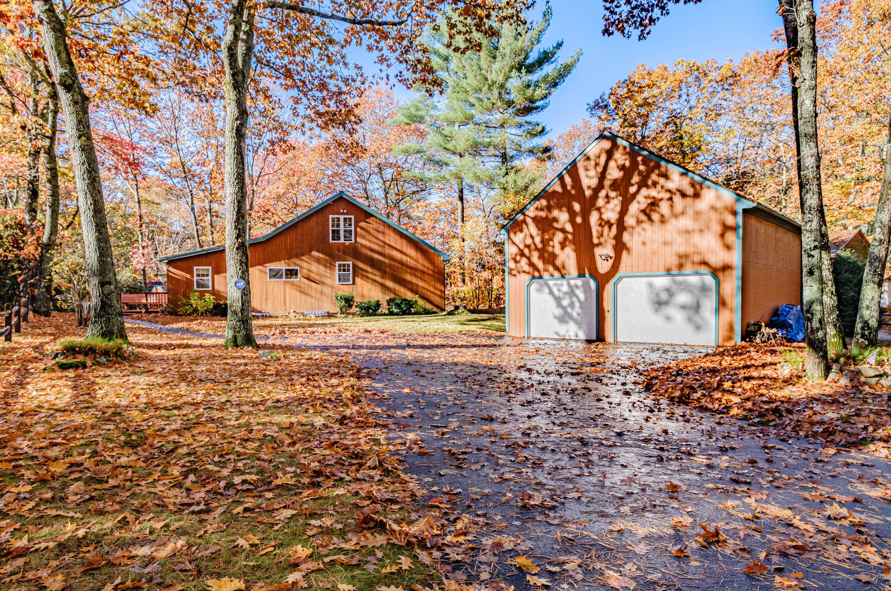 12 Island Dr, Windham ME  04062-5479 exterior