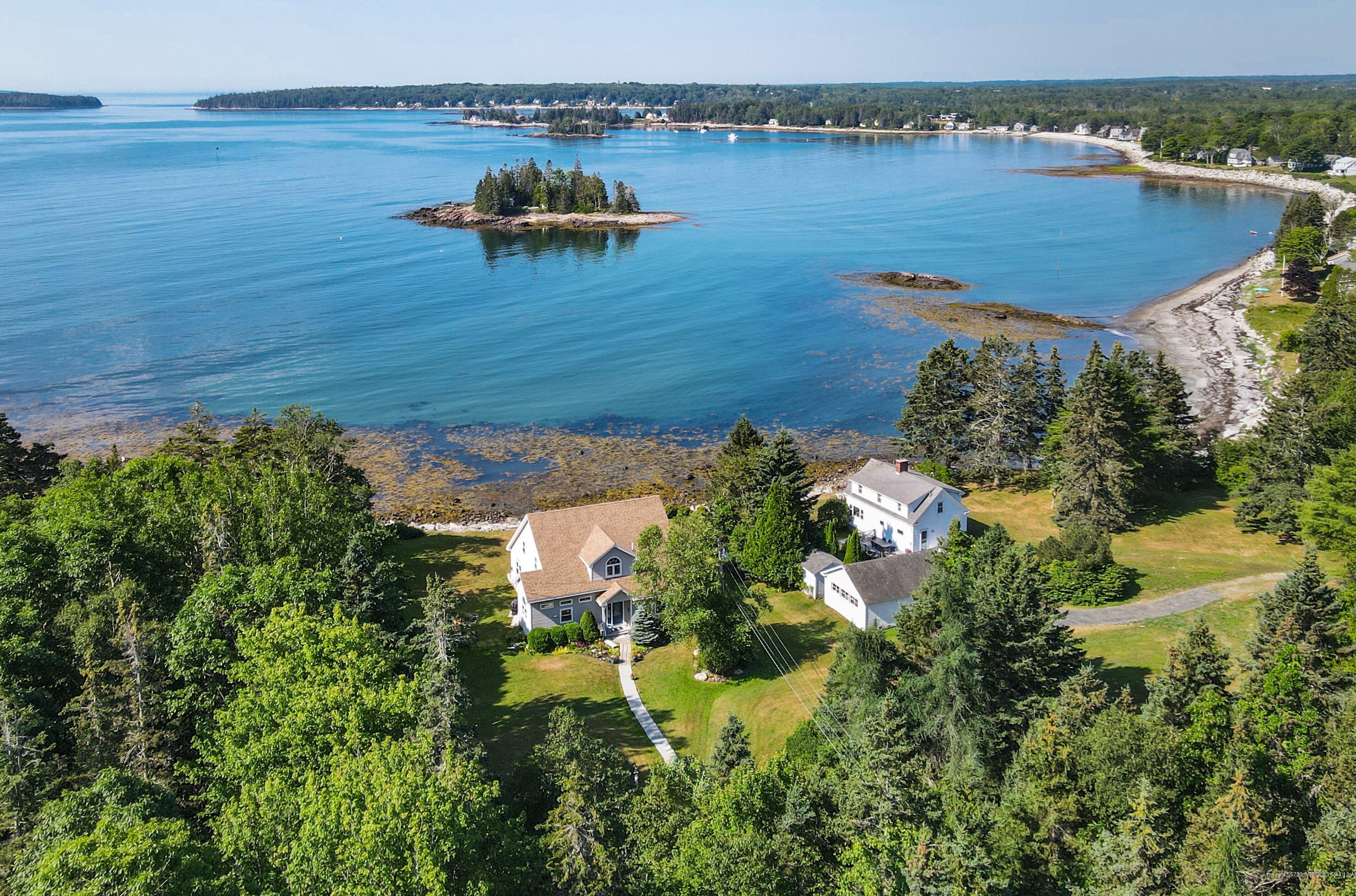 1 Mussel Ridge Ln, Owls Head, ME 04854