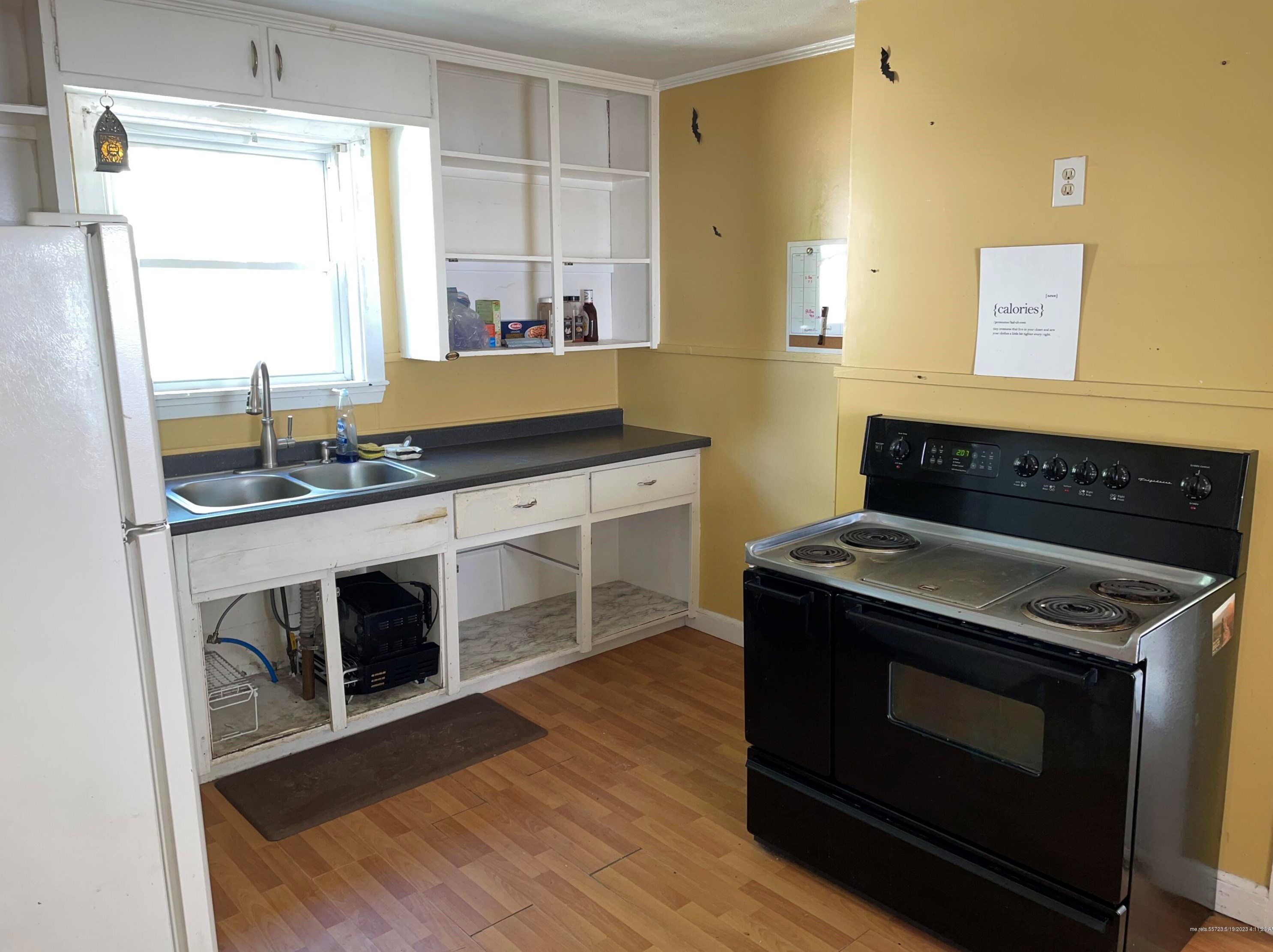 563 Main St, Lewiston, ME 04240