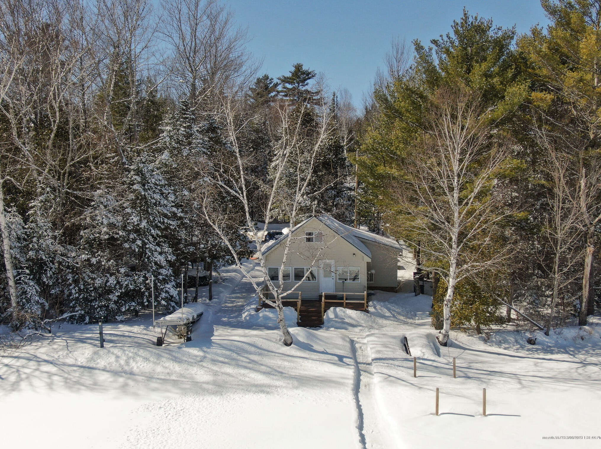 38 Cedar Ln, Lincoln, ME 04457-4532