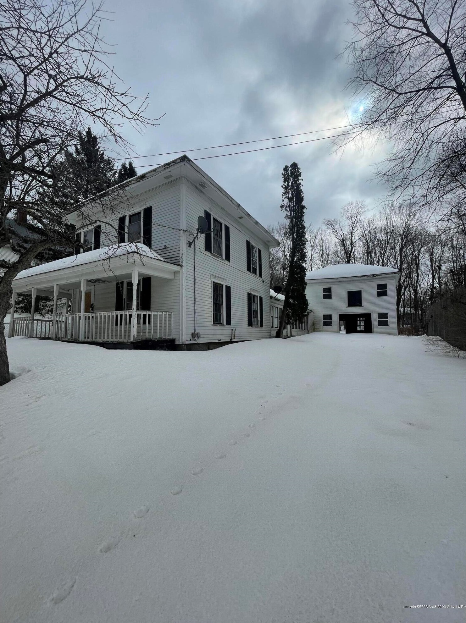 15 Maple St, Ripley, ME 04930
